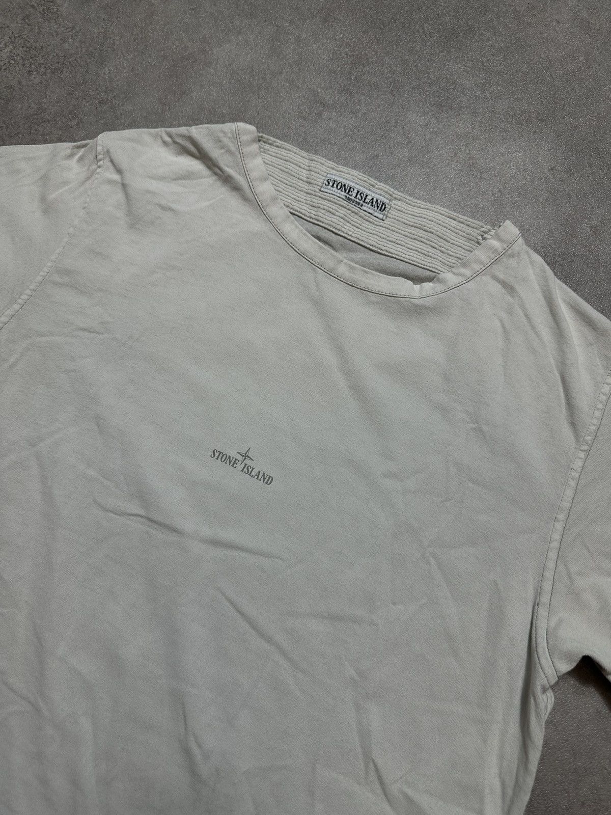 Stone Island × Vintage Mens Vintage Rare T-Shirt Stone Island Central logo SS08 Size US M / EU 48-50 / 2 - 2 Thumbnail