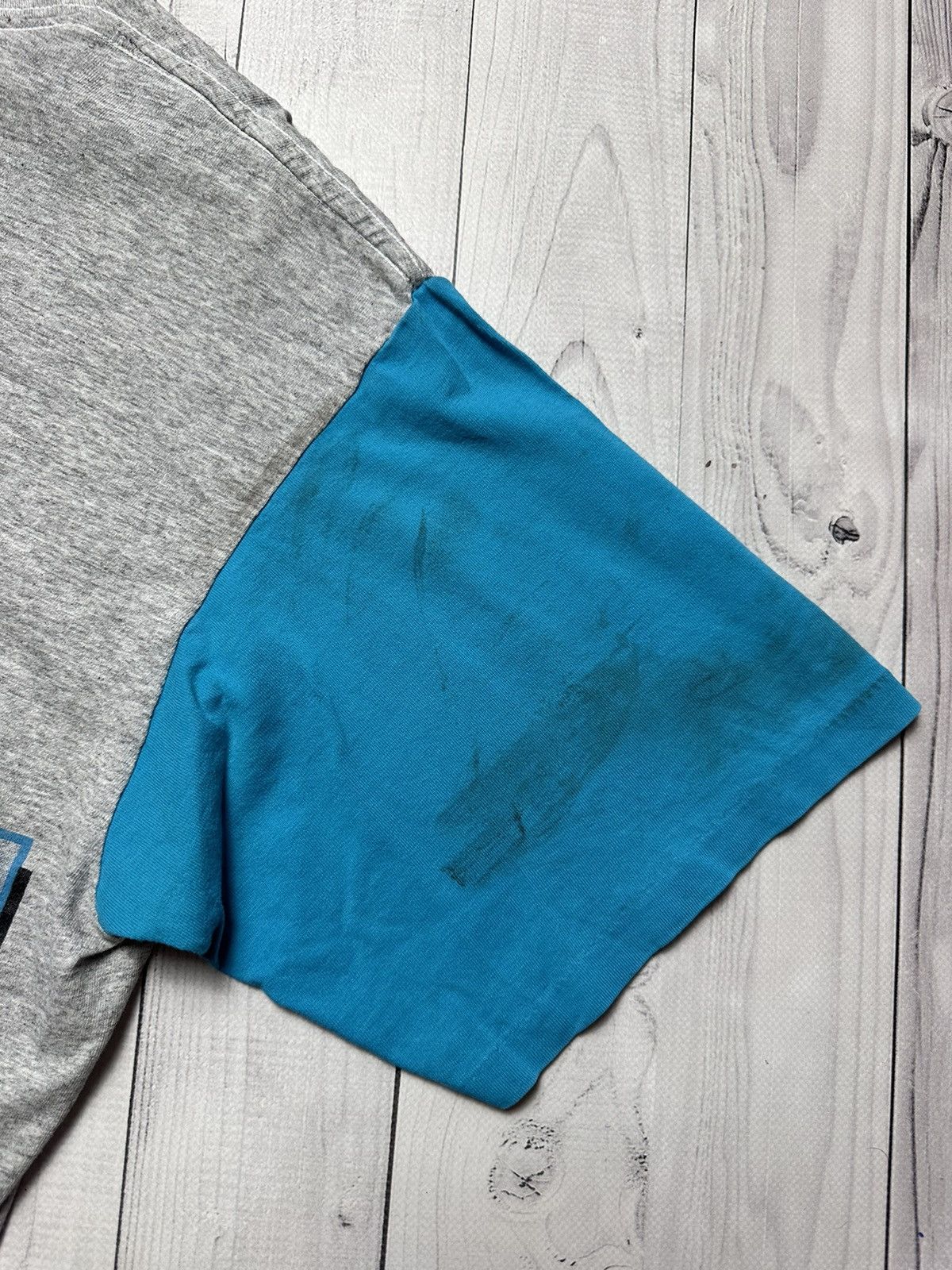 NBA × Vintage Vintage Charlotte Hornets NBA Starter tee USA Size L Size US L / EU 52-54 / 3 - 9 Thumbnail