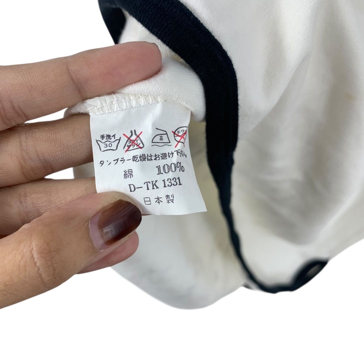 Vintage Vintage JAPAN TOKYO DESIGNER Name Of Cats Tee Shirt Top Size M / US 6-8 / IT 42-44 - 9 Thumbnail