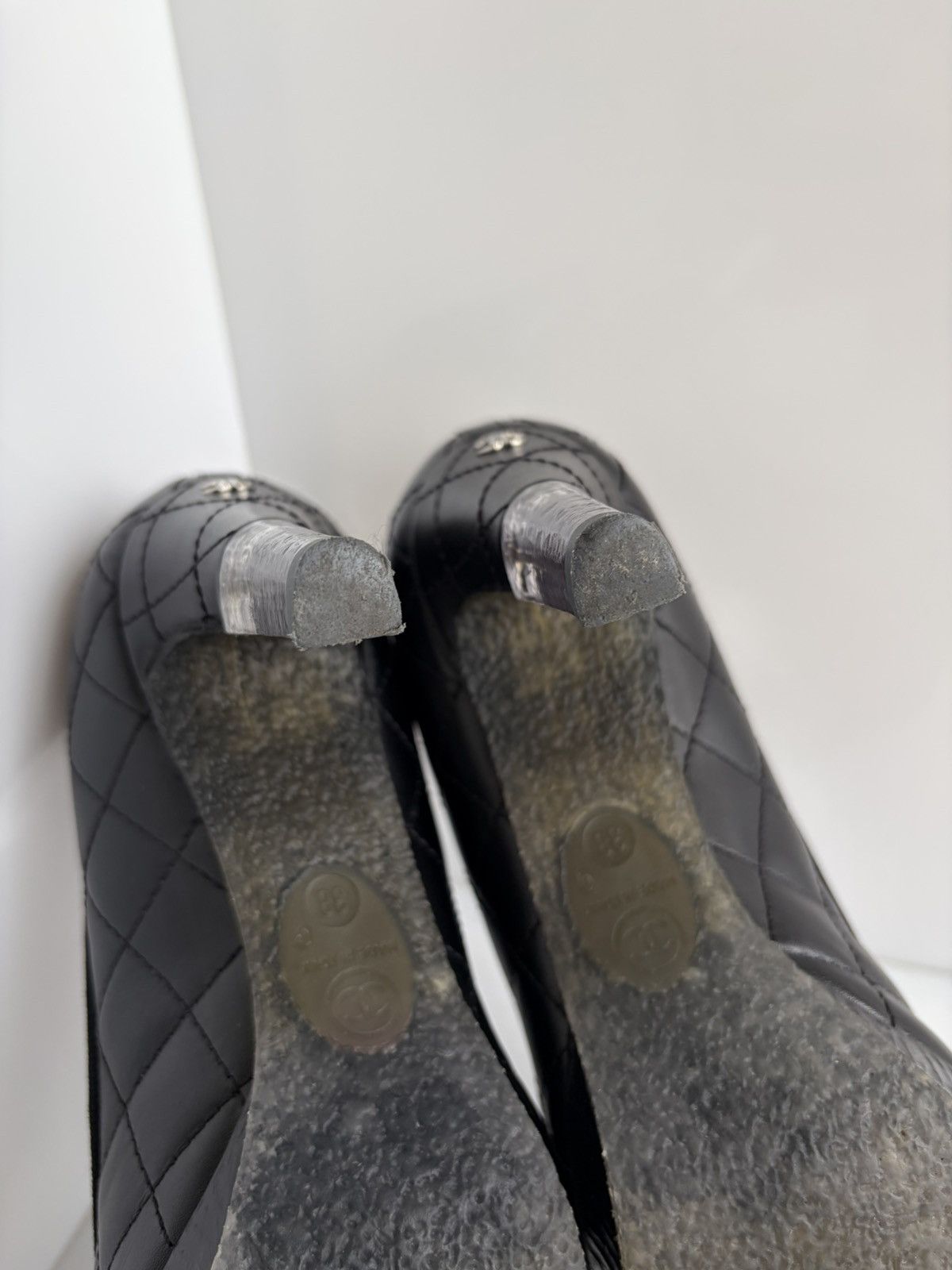 Chanel Chanel Logo CC Quilted Lambskin Cap Toe Pumps Heels 38C Size US 8 / IT 38 - 12 Thumbnail