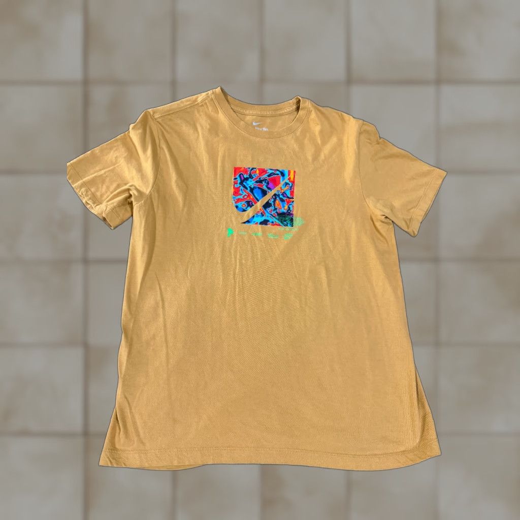Nike Nike T-Shirt Mens M Crew Neck Short Sleeve Brown Cotton Colorful Swoosh Casual Streetwear Tee Regular All Seasons Sports 2020s Size US M / EU 48-50 / 2 - 1 Thumbnail