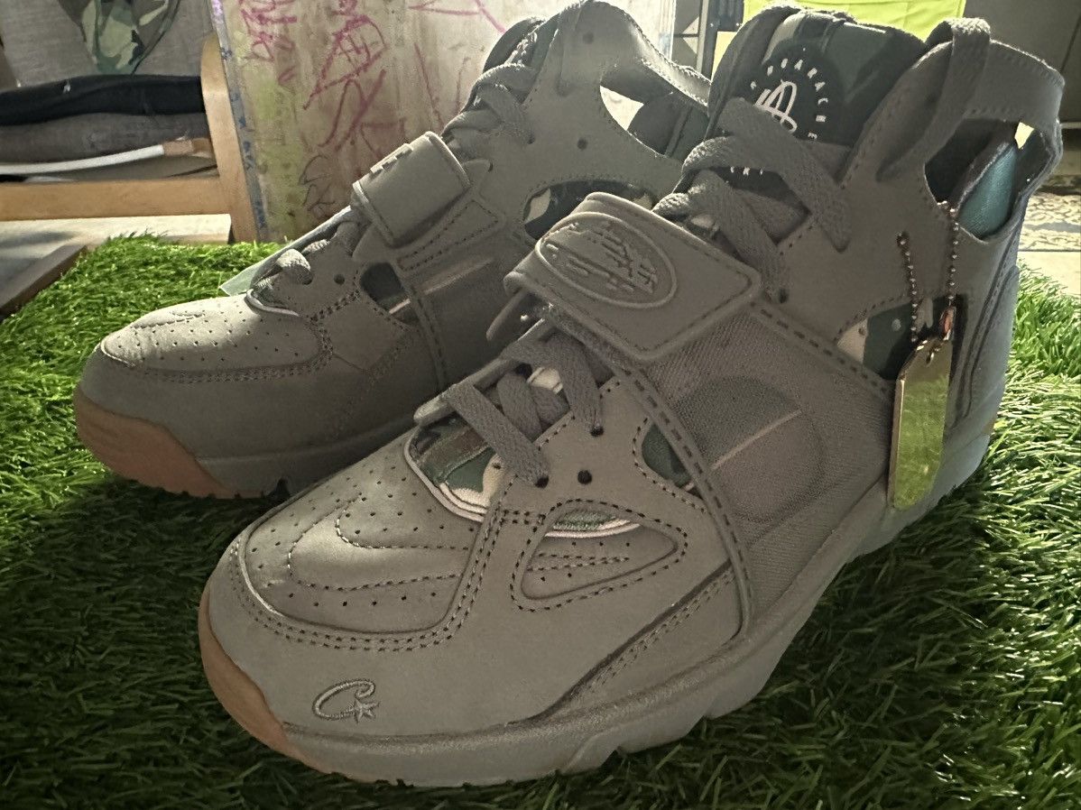 Corteiz × Nike Corteiz x Nike Air Trainer Huarache Gully Grey Size 9 M Size US 9 / EU 42 - 2 Thumbnail