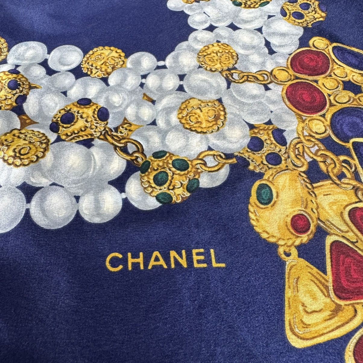 Chanel 🔥CHANEL JEWEL SCARF Size ONE SIZE - 8 Thumbnail