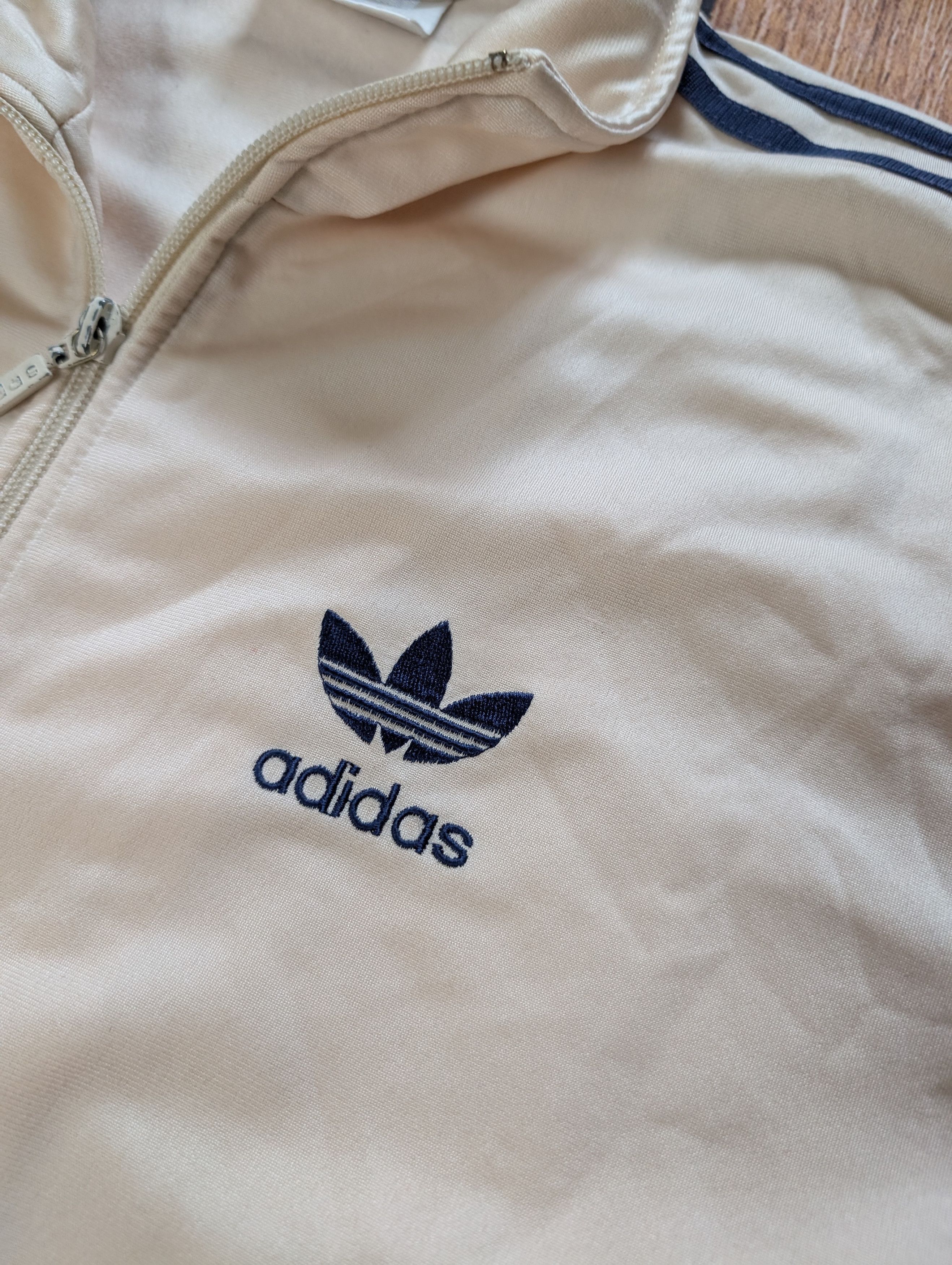 Adidas × Vintage Gold Adidas vintage windbreaker jacket 90s olympic style Size US M / EU 48-50 / 2 - 2 Thumbnail