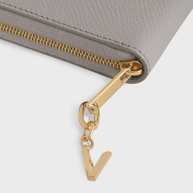 Celine o1w1db10526 49H096 Size : OS / Charm in Gold Size ONE SIZE - 4 Thumbnail