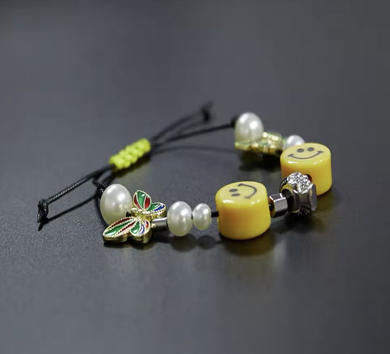 Jewelry Smiley Bracelet Size ONE SIZE - 2 Thumbnail