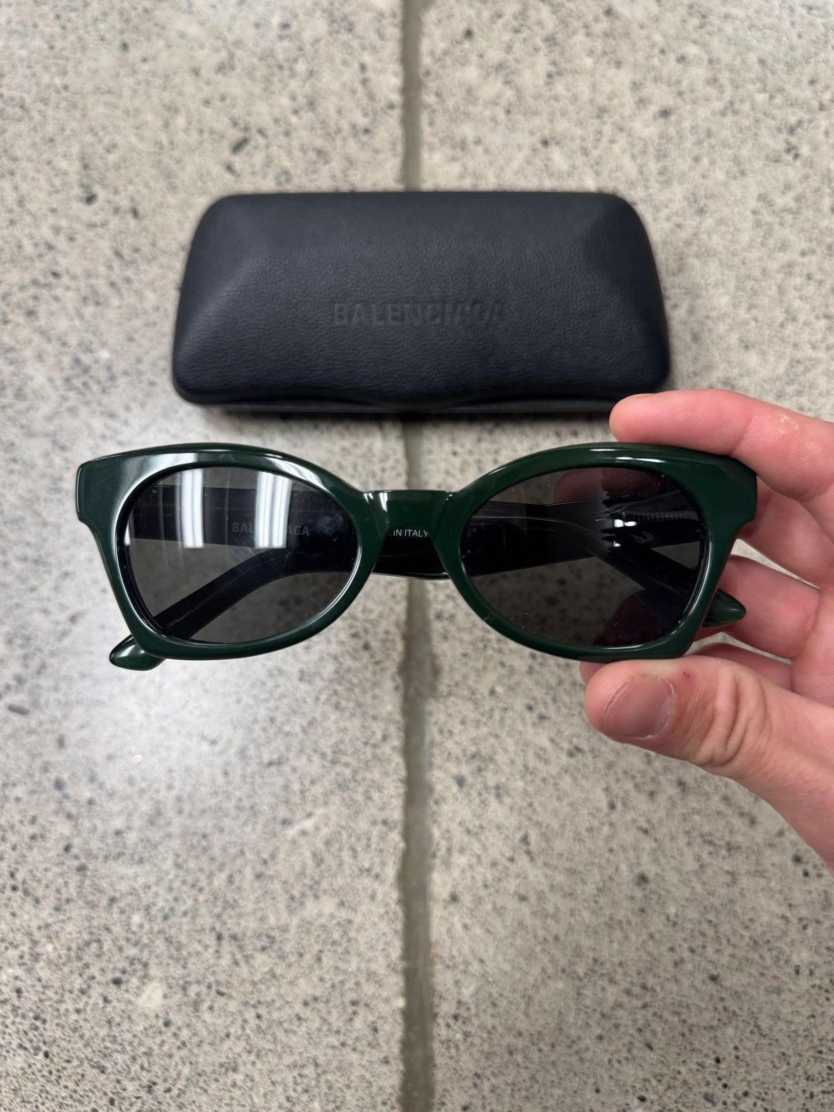 Balenciaga Balenciaga Green Cat Eye Sunglasses Size ONE SIZE - 1 Thumbnail