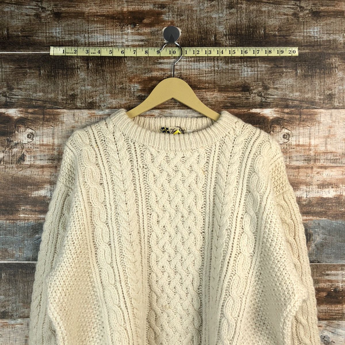 Japanese Brand Traders White Hand knit cable Knitwear #A2285 Size US L / EU 52-54 / 3 - 4 Thumbnail