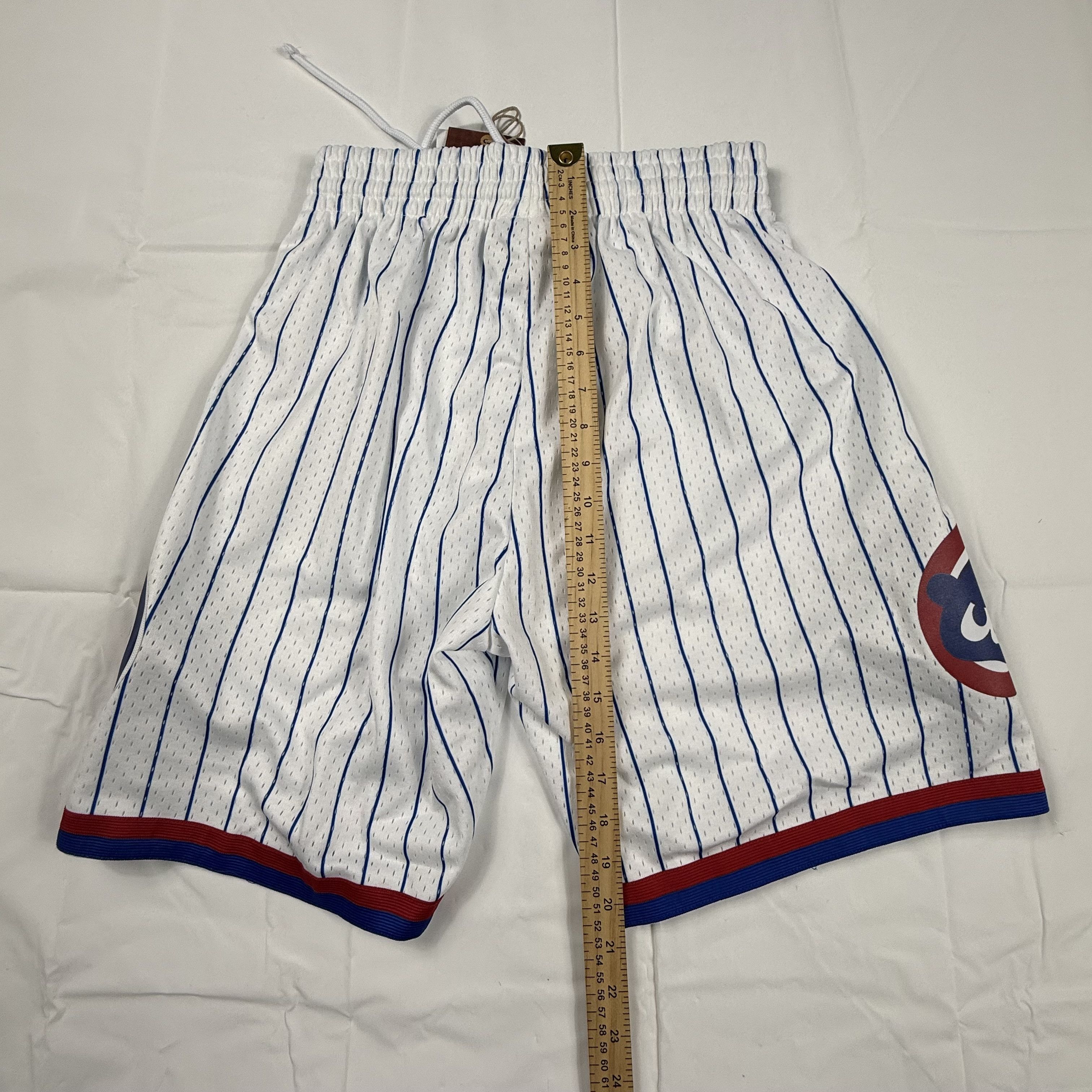 Mitchell & Ness Mitchell & Ness Chicago Cubs Cooperstown Collection Shorts Size US 30 / EU 46 - 10 Thumbnail