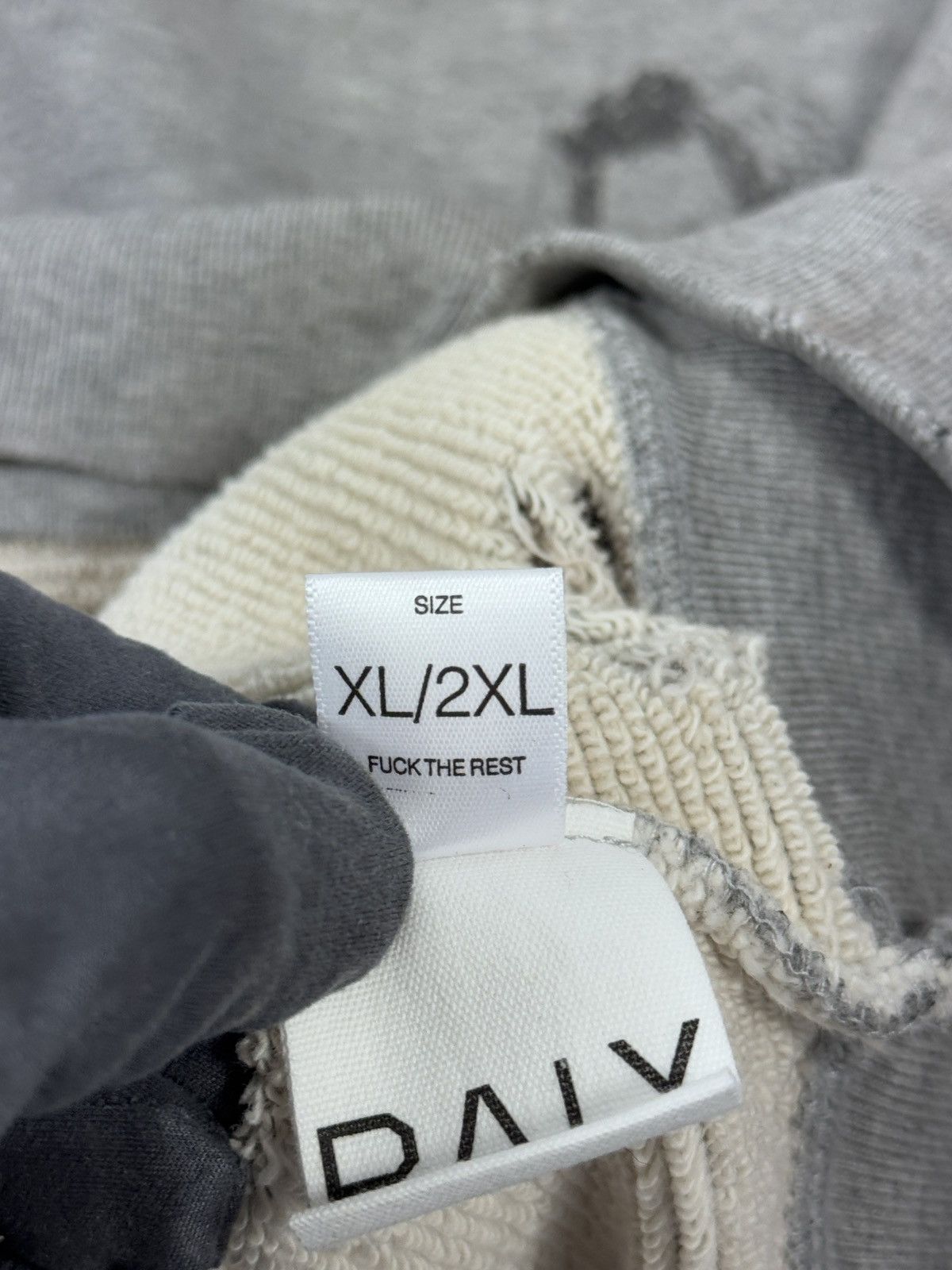 Paly Hollywood GRAPHIC DRAW PRINT DISTRESSED SWEATSHIRT Size US XXL / EU 58 / 5 - 7 Thumbnail