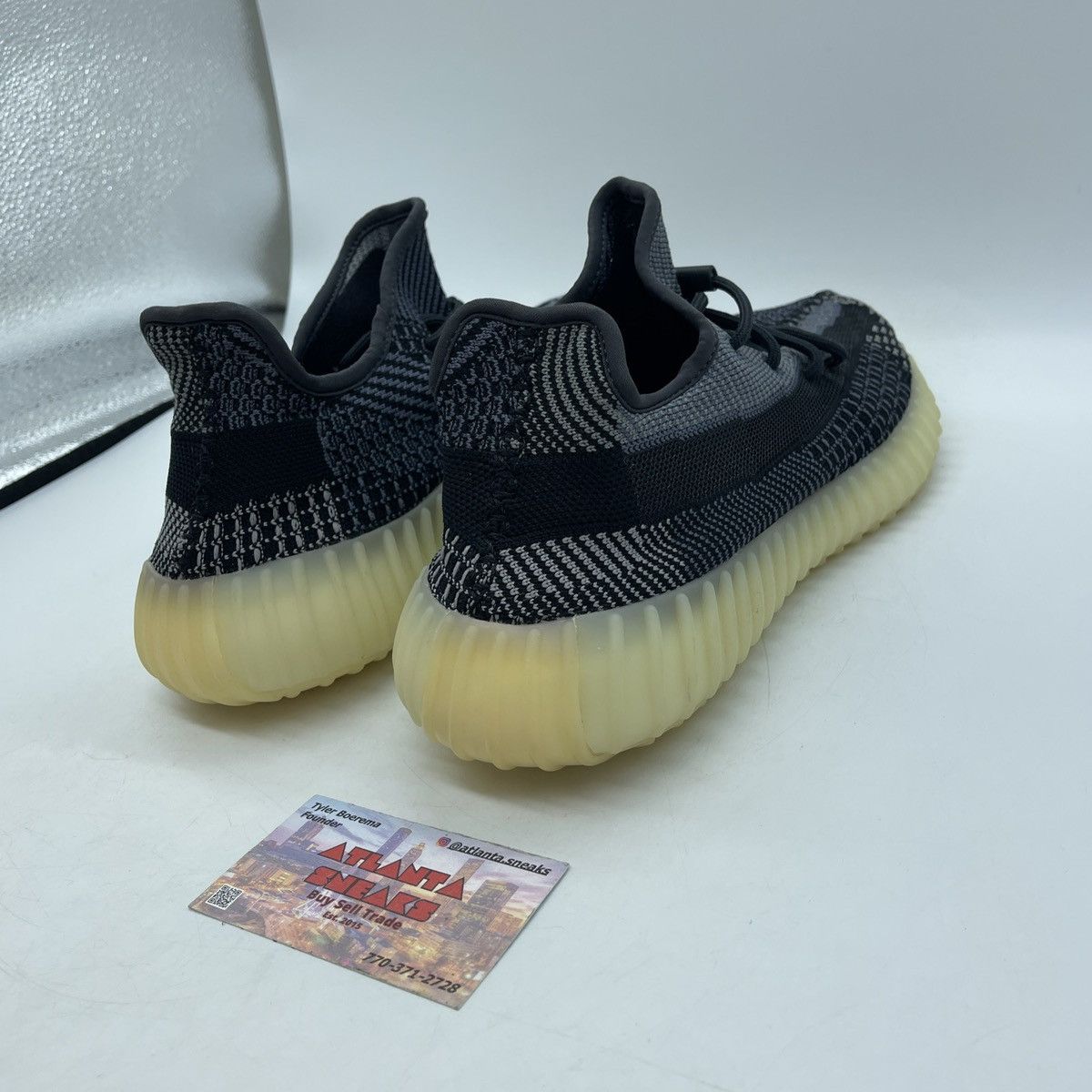 Adidas Yeezy boost 350 carbon Size US 10.5 / EU 43-44 - 5 Thumbnail