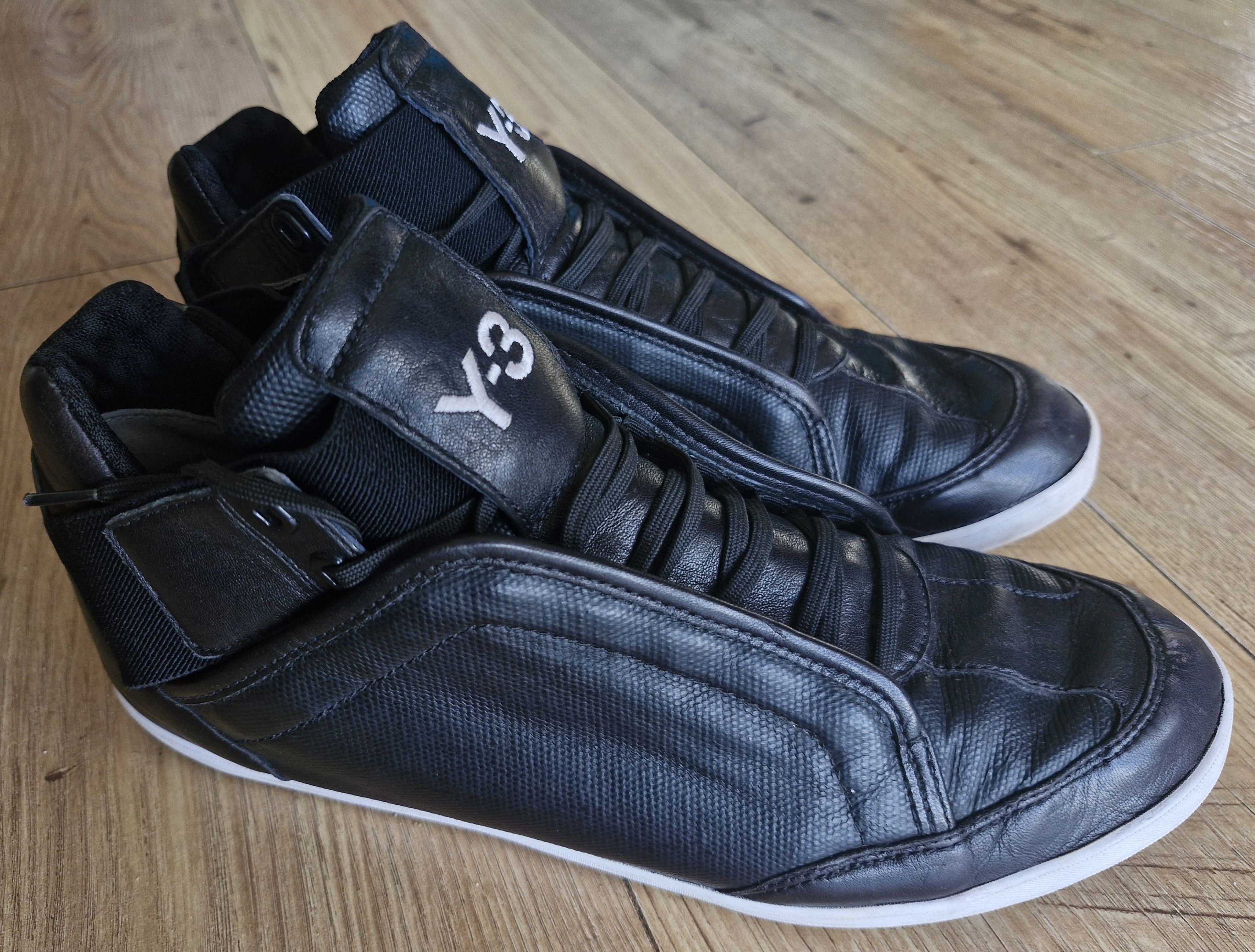 Ꮚ• ·̫ •̥Ꮚᰔ Yohji Yamamoto Y-3 Kazuhiri hi-top leather sneakers black