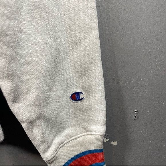Champion × Urban Outfitters × Vintage Champion Vintage UO Exclusive Fleece V-Neck Sweatshirt Size S / US 4 / IT 40 - 6 Thumbnail