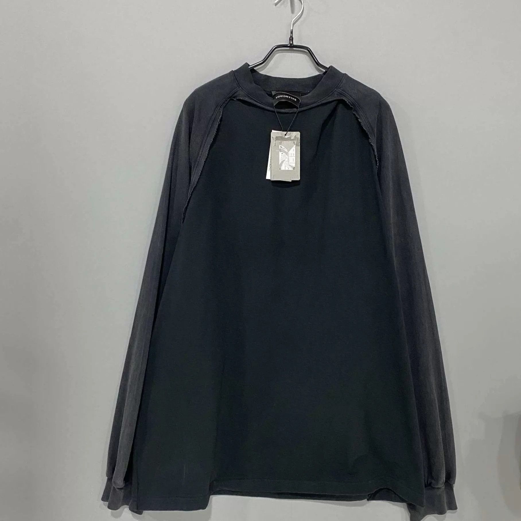 Balenciaga Balenciaga distressed colorblocked long-sleeve vest Size L / US 10 / IT 46 - 1 Thumbnail