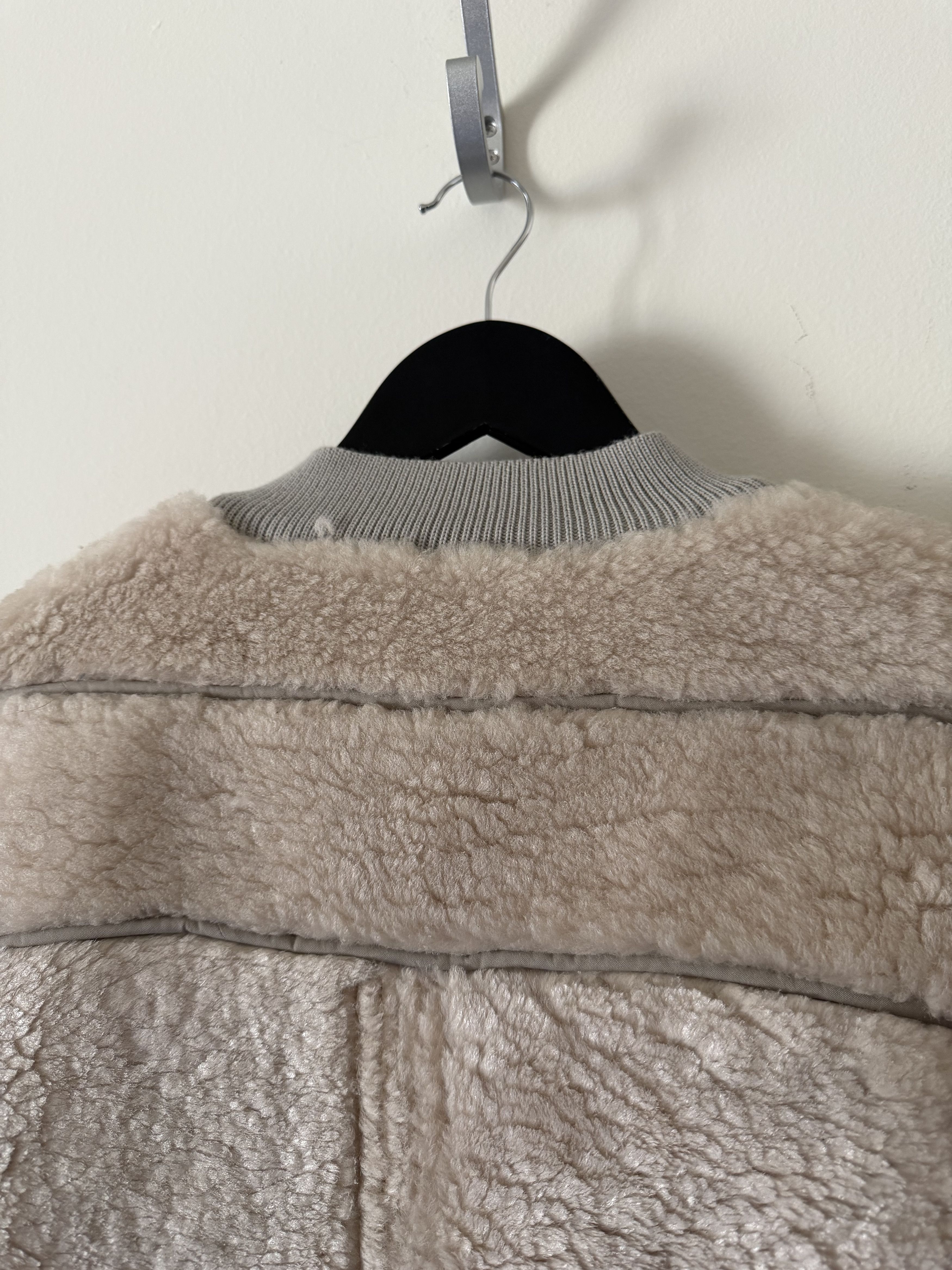 Rick Owens Rick Owens Girdered Reversible Shearling Bomber in White Size US L / EU 52-54 / 3 - 6 Thumbnail