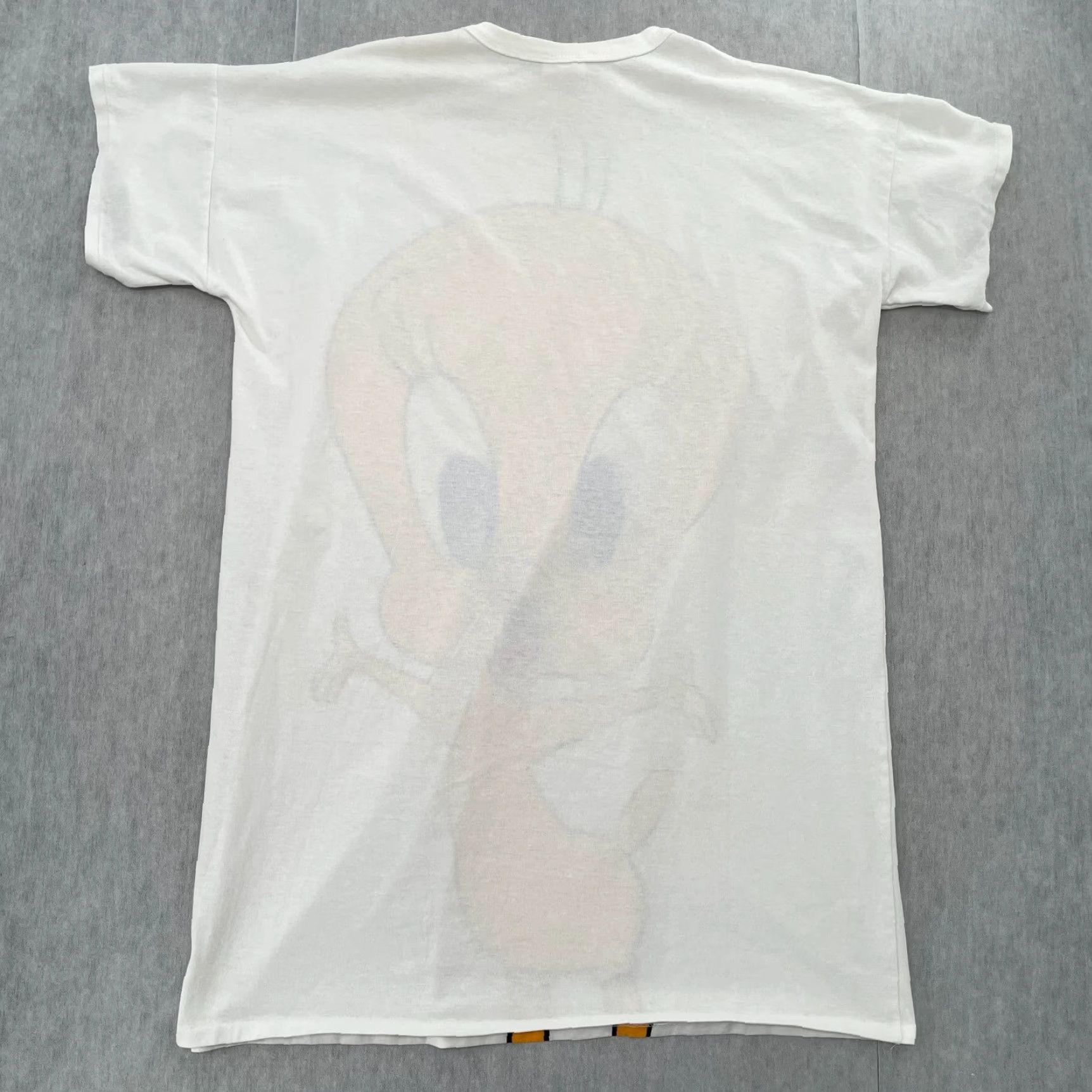Vintage VINTAGE Tweety Bird Shirt Looney Tunes Big Print USA 90s Womens OS White T-Shirt Size ONE SIZE - 5 Thumbnail