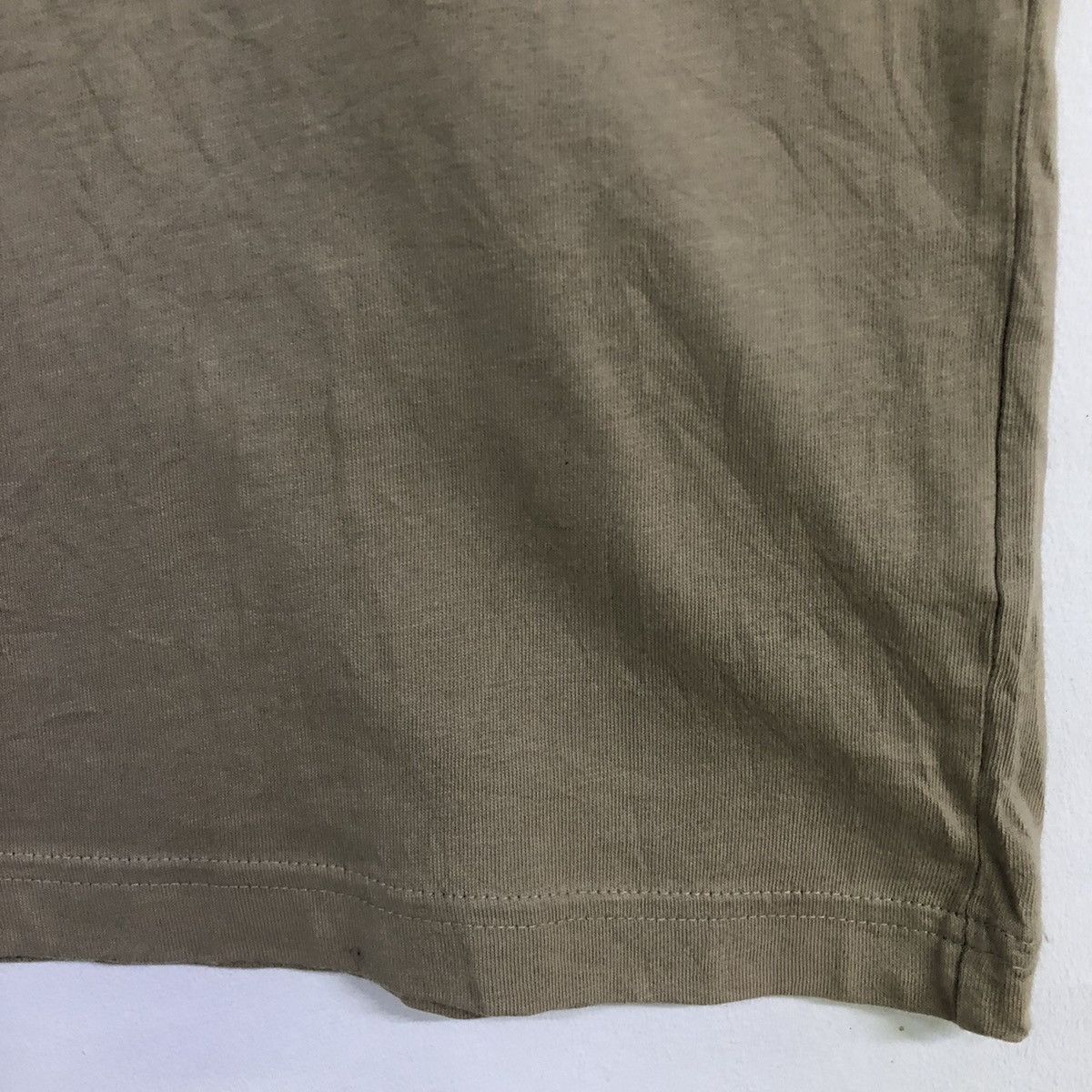 Club Sorayama × Uniqlo Uniqlo X Hajime Sorayama Jurassic World Graphic Tshirt Size US XL / EU 56 / 4 - 8 Thumbnail