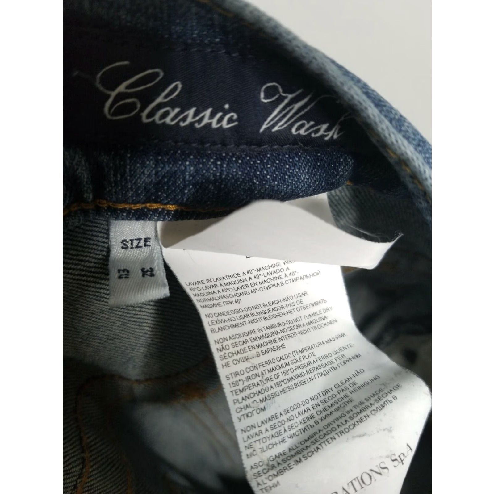 Vintage Armani Jeans Classic Wash Straight Leg Mens Blue Denim Jeans Size 32 Size US 32 / EU 48 - 2 Thumbnail