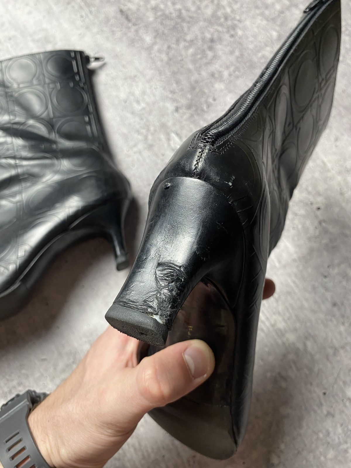 Salvatore Ferragamo Salvatore Ferragamo Monogram Leather Boots Size US 6 / IT 36 - 9 Thumbnail