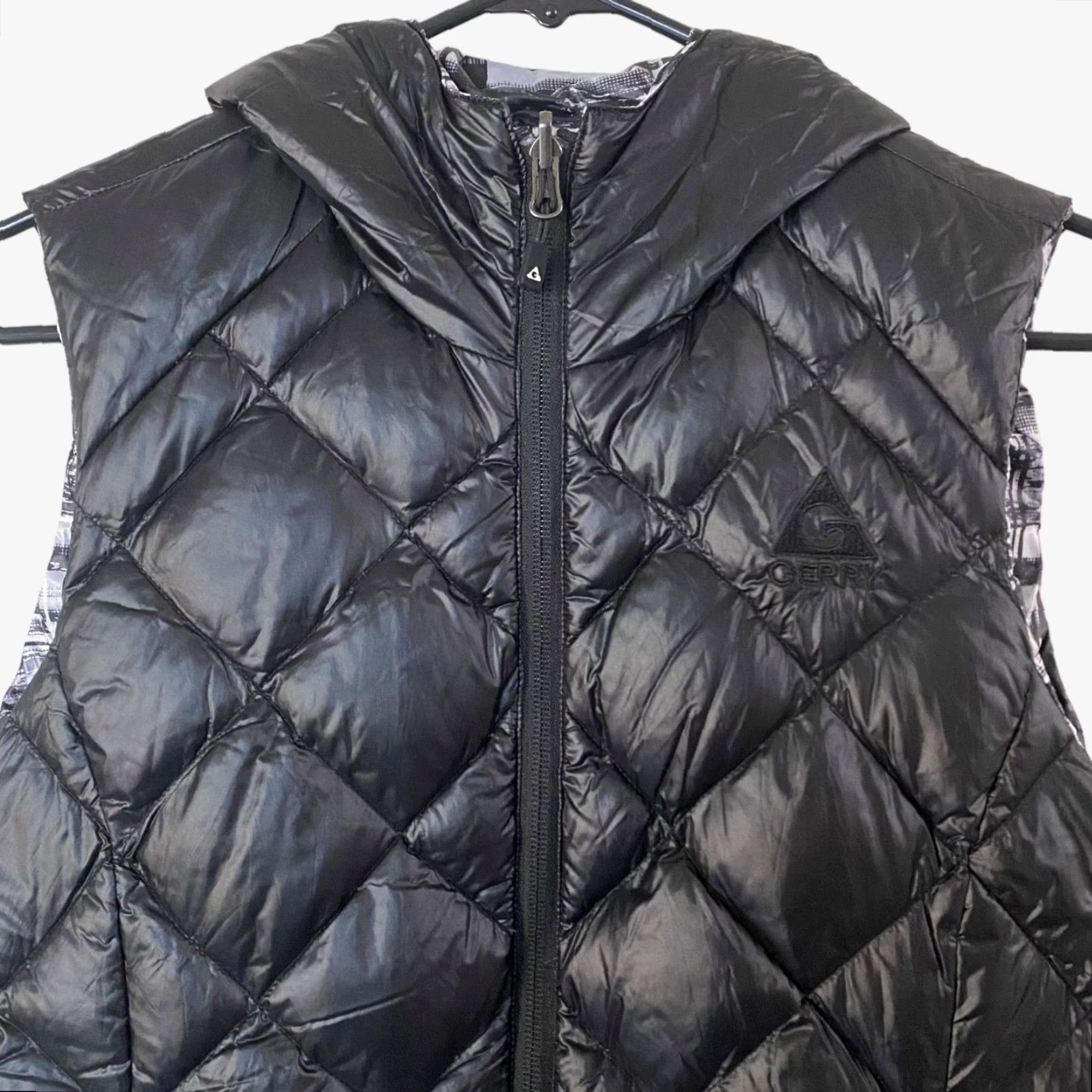 Vintage Gerry Quilted Down Puffer Vest Hood Black Womens Small Full Zip Reversible Size S / US 4 / IT 40 - 5 Thumbnail