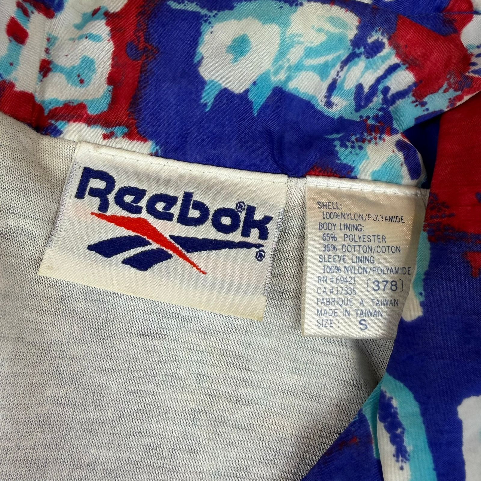 Reebok Vintage Reebok Windbreaker Jacket Size Small Blue Red Print Size S / US 4 / IT 40 - 3 Thumbnail