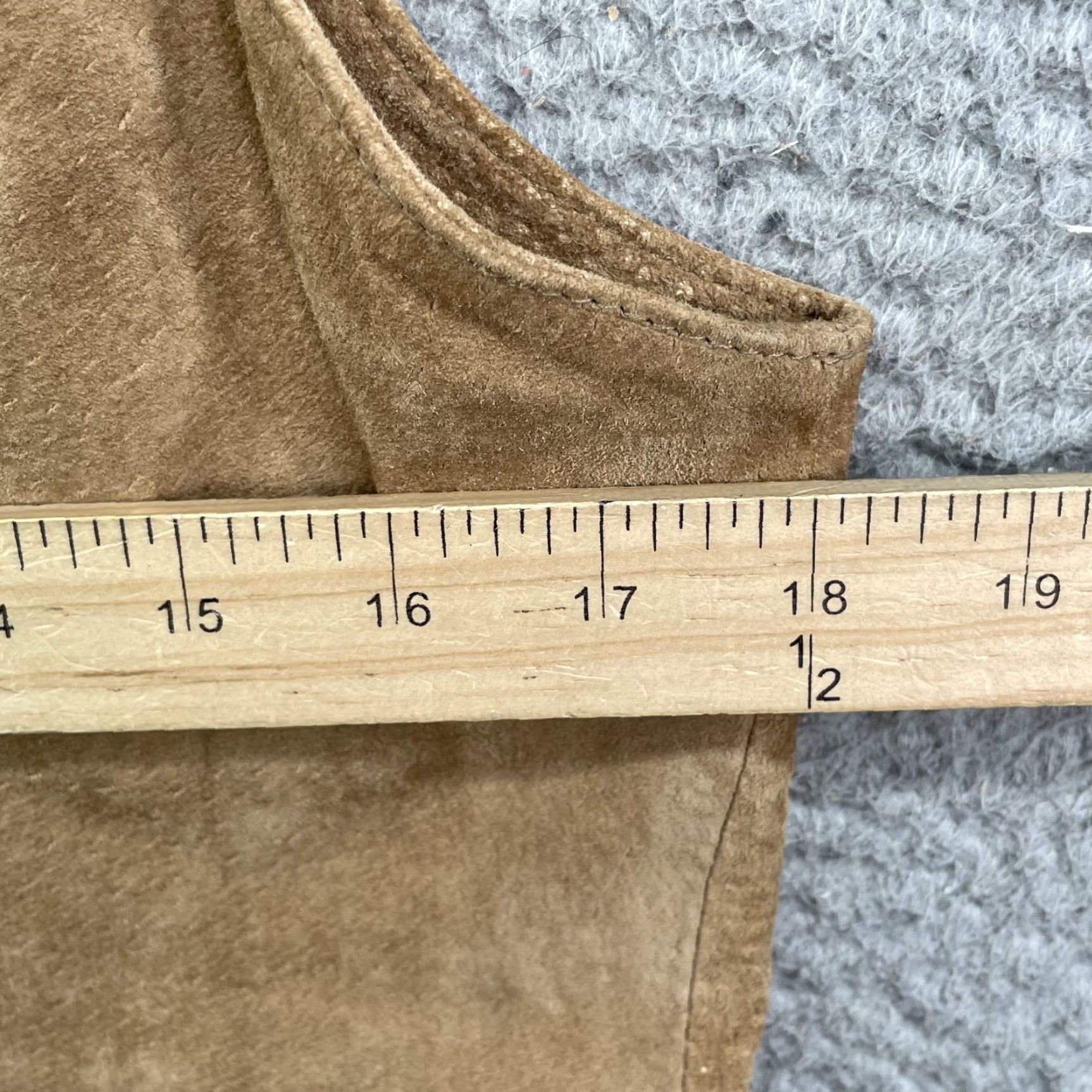 VINTAGE Chadwicks Suede Leather Vest Women's Medium Beige Corpcore 90's Chic Y2k Office Body/Workwear
