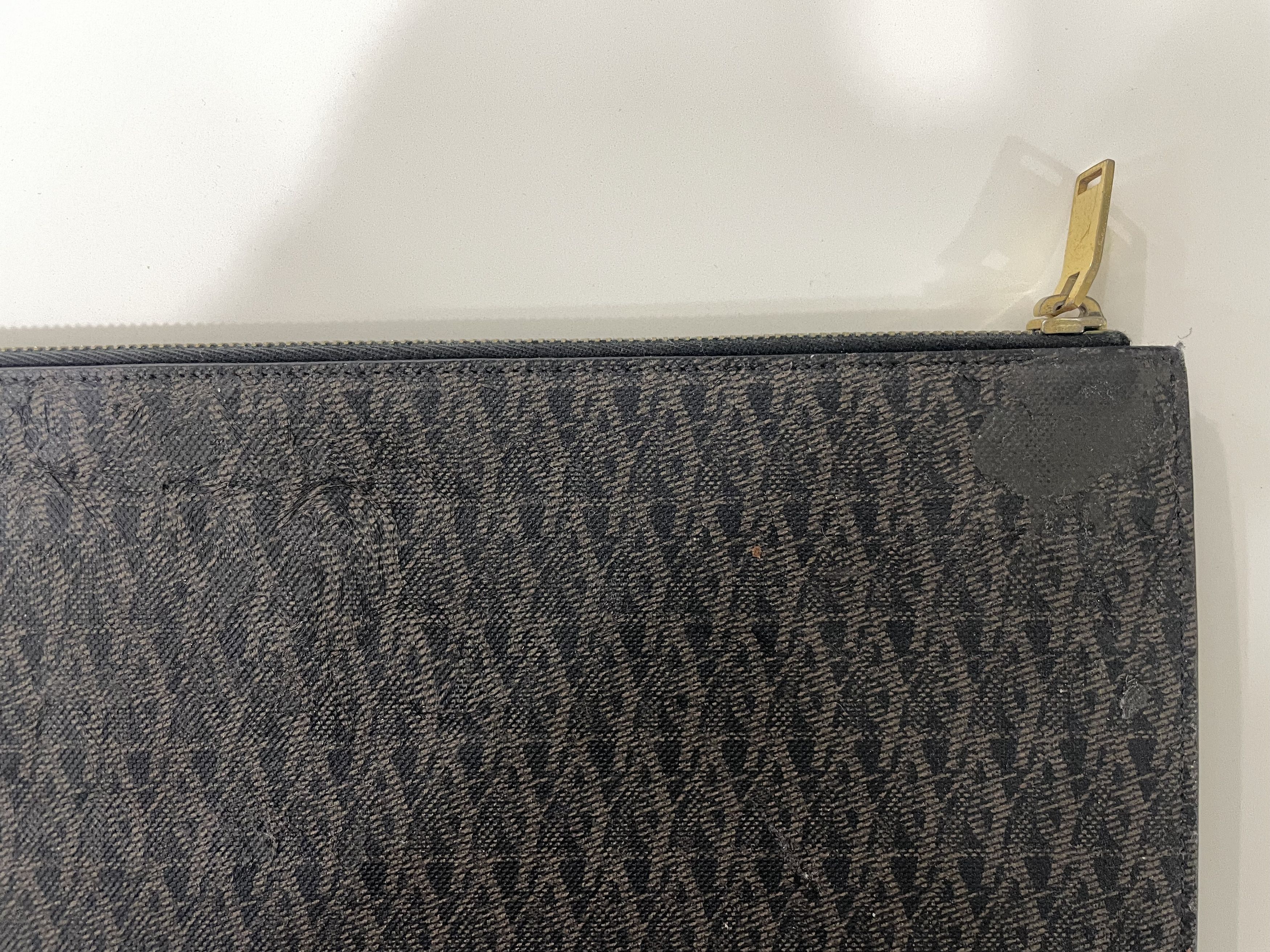 Saint Laurent Paris Saint Laurent Pouch Briefcase, Clutch Bag, Portfolio Large Size ONE SIZE - 7 Thumbnail