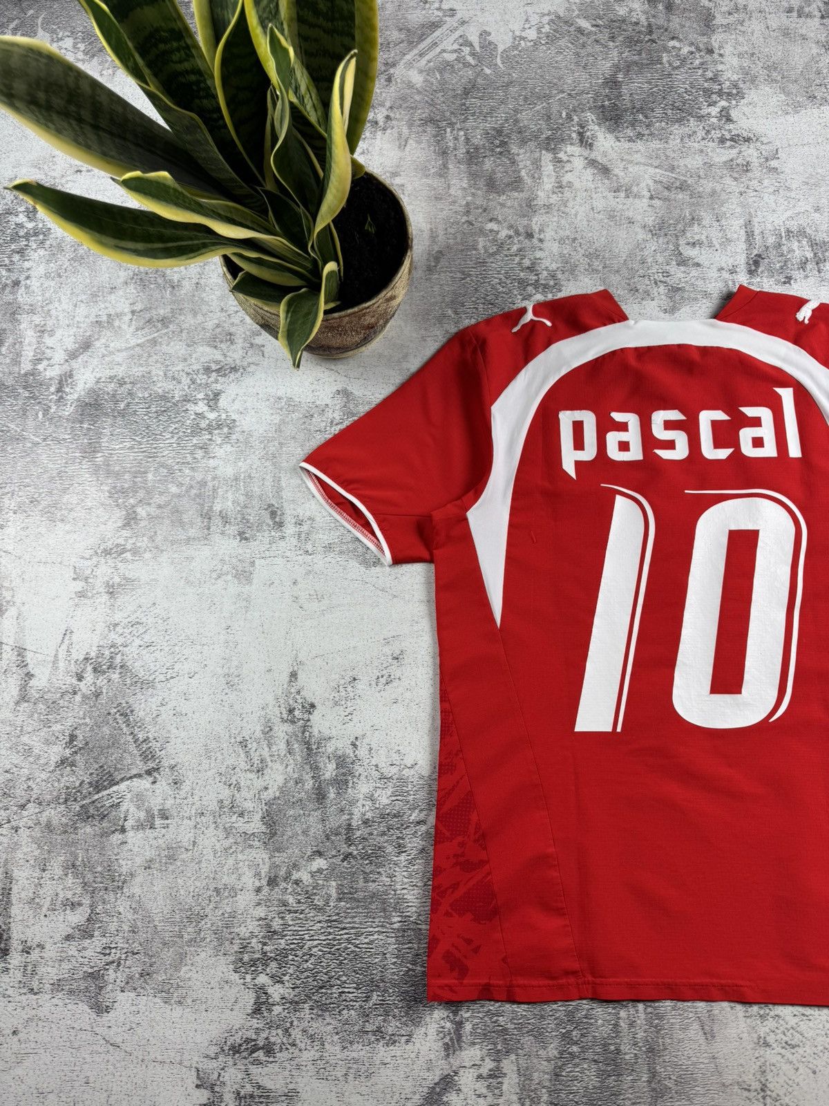 Puma Switzerland Swiss 2006/2008 Vintage #10 Pascal Red Soccer Football Shirt Jersey Size US S / EU 44-46 / 1 - 4 Thumbnail