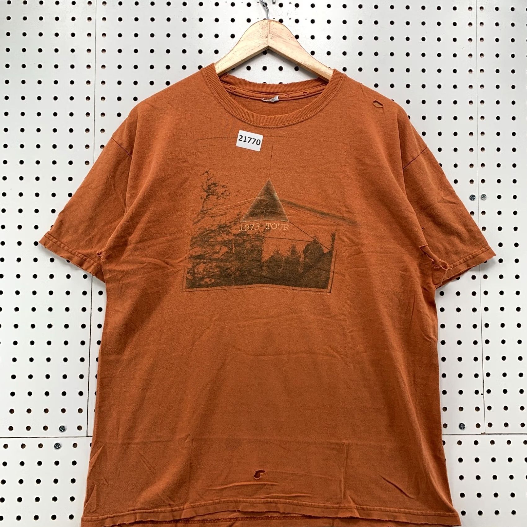 Vintage VINTAGE Pink Floyd Shirt Adult Medium Pink Darkside Of The Moon DIstressed 23x27 Mens Size US M / EU 48-50 / 2 - 2 Thumbnail