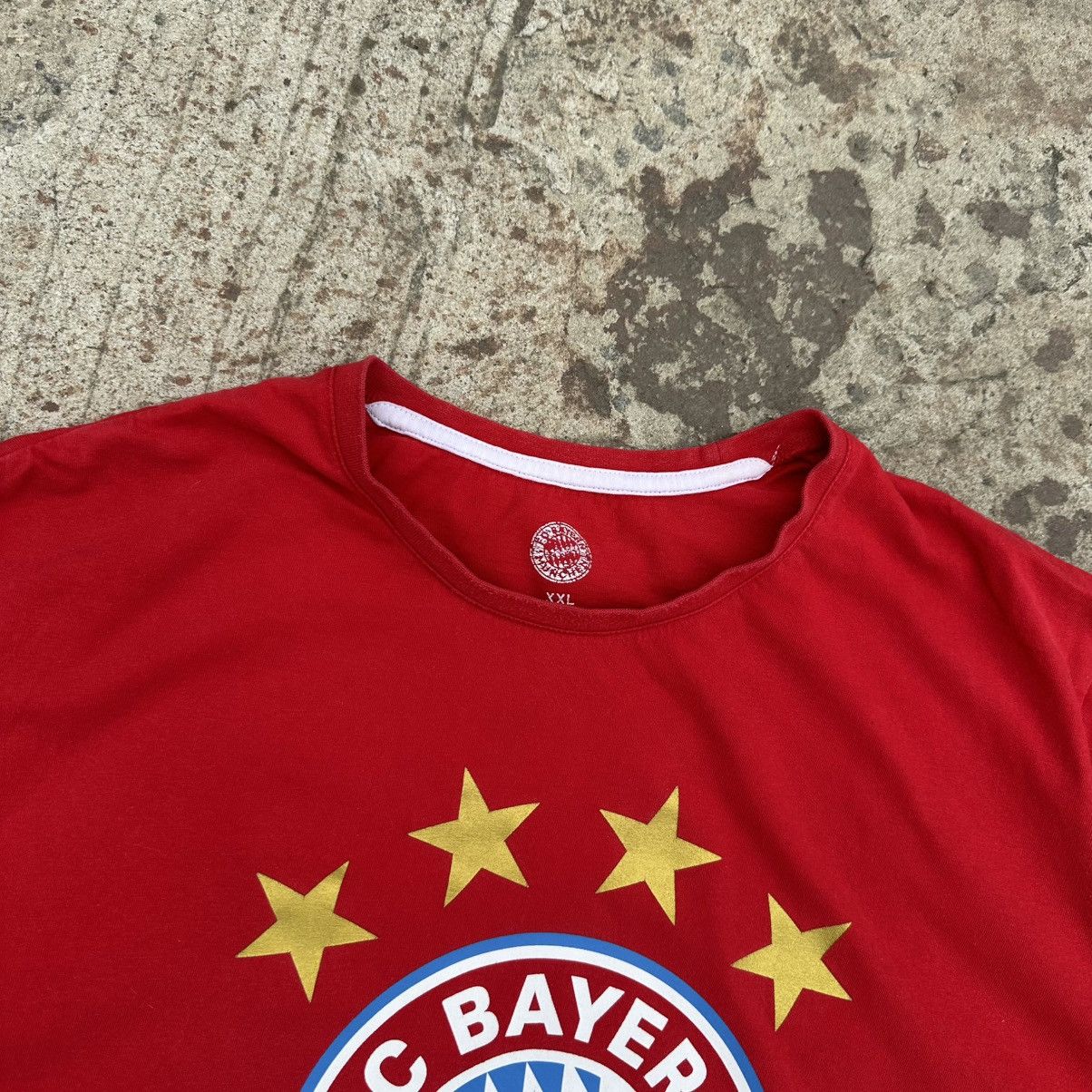 Vintage Vintage FC Bayern Munchen T-shirts Big Logo Sportwear Size US XXL / EU 58 / 5 - 5 Thumbnail