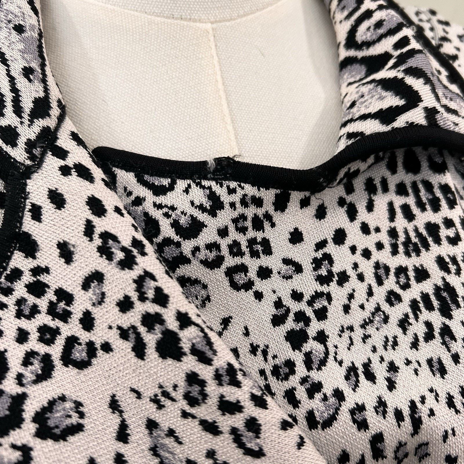 Other NWOT Y2K Caché Two Piece Skirt Set Leopard Print Moto Zip Size 22" - 5 Thumbnail