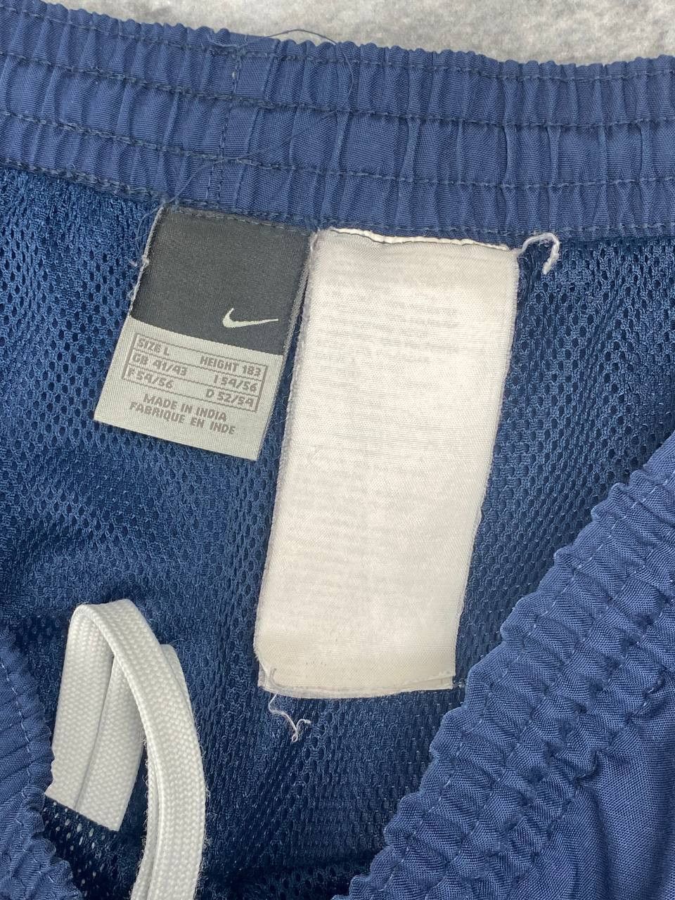 Nike Vintage Nike TrackSuit Jacket And Pants Striped Swoosh 00s Size US L / EU 52-54 / 3 - 12 Thumbnail