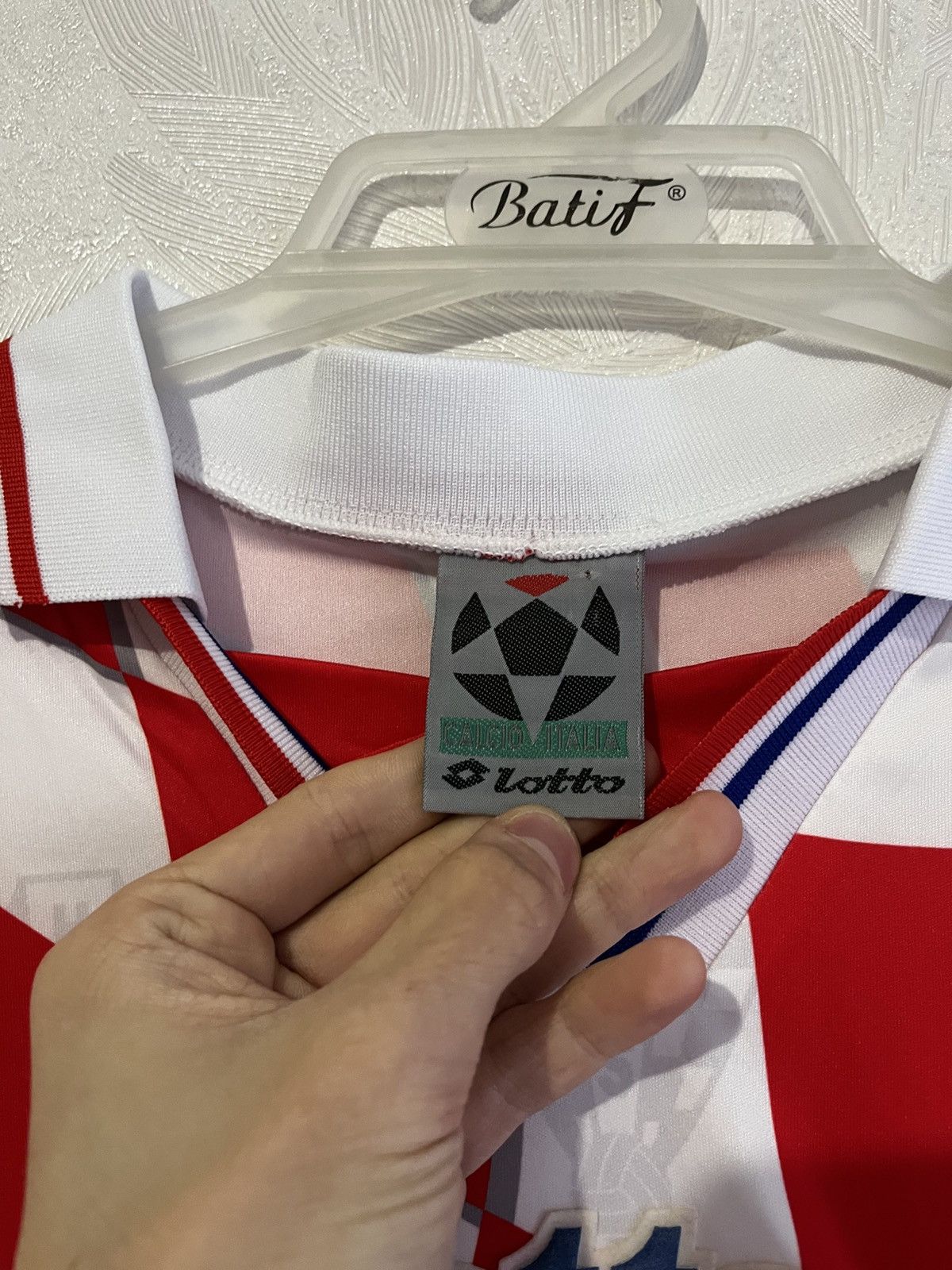 Lotto Sport RARE🔥 1998 Lotto Croatia Away Soccer Jersey Suker Vintage Size US XL / EU 56 / 4 - 10 Thumbnail