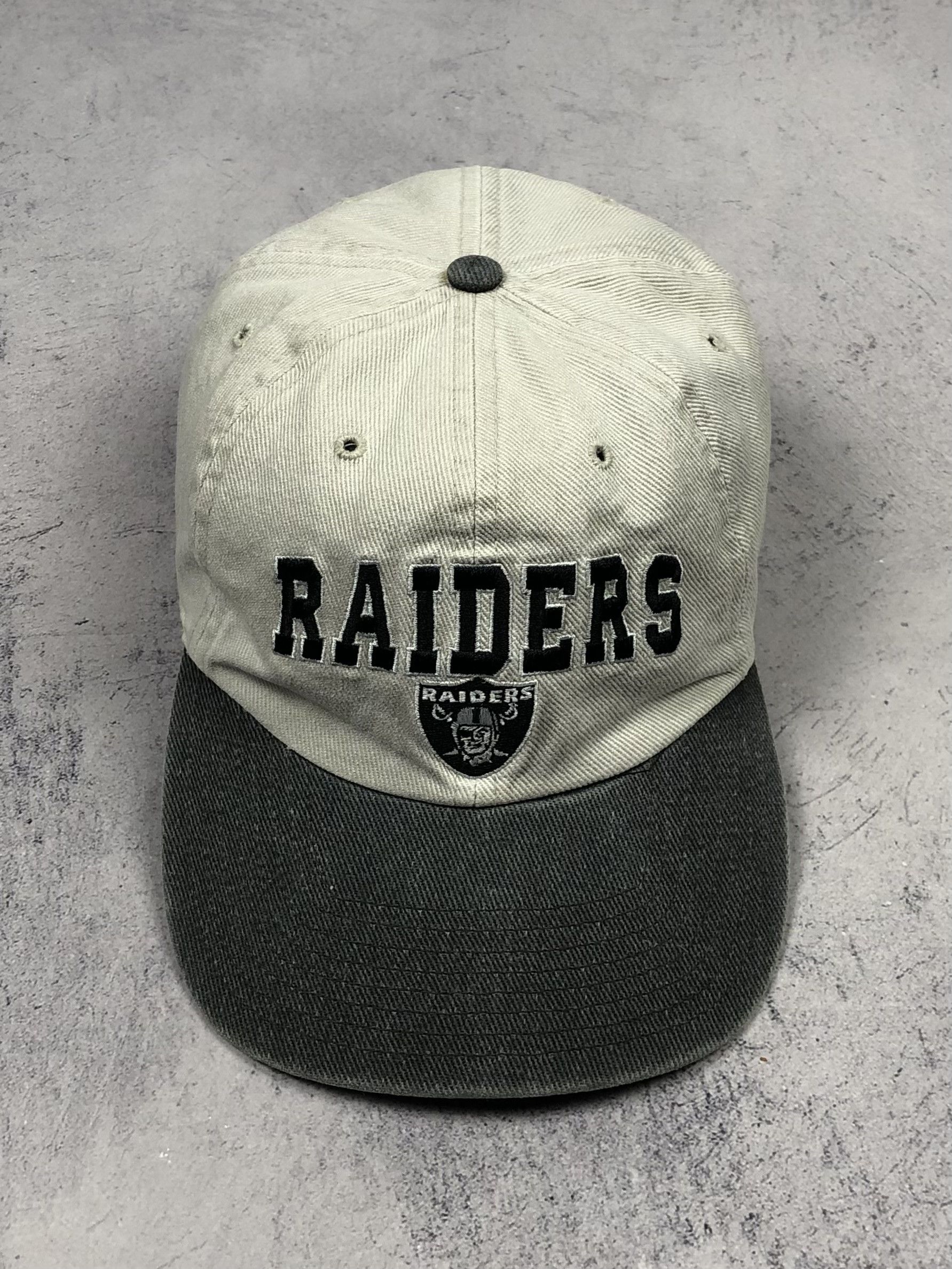 NFL Vintage 90s NFL Las Vegas Raiders Cap Size ONE SIZE - 1 Thumbnail