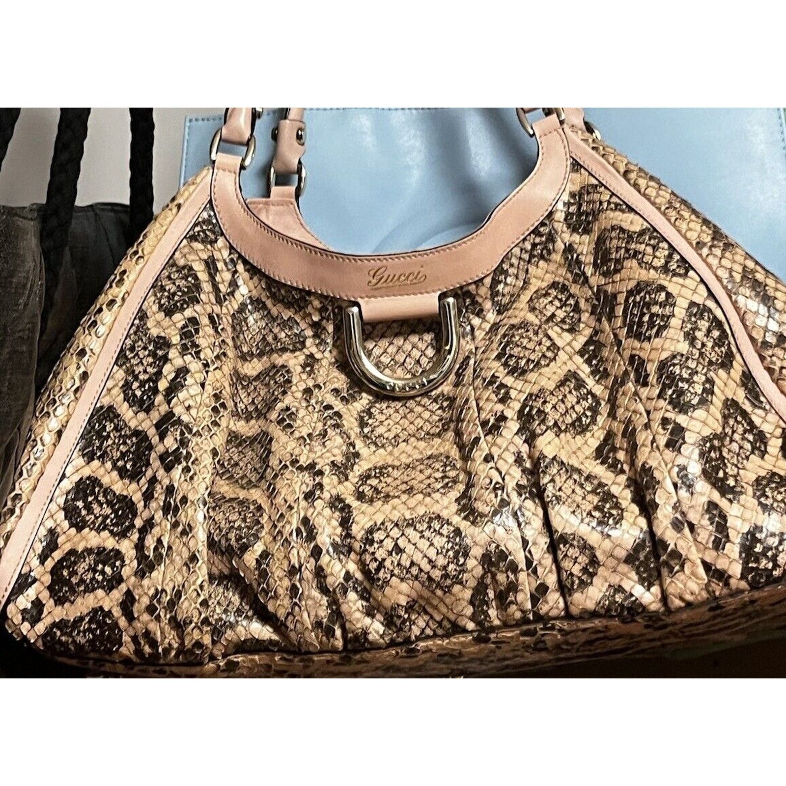 Gucci RARE Gucci PYTHON Handbag LARGE, Tan/pink. Size ONE SIZE - 3 Thumbnail
