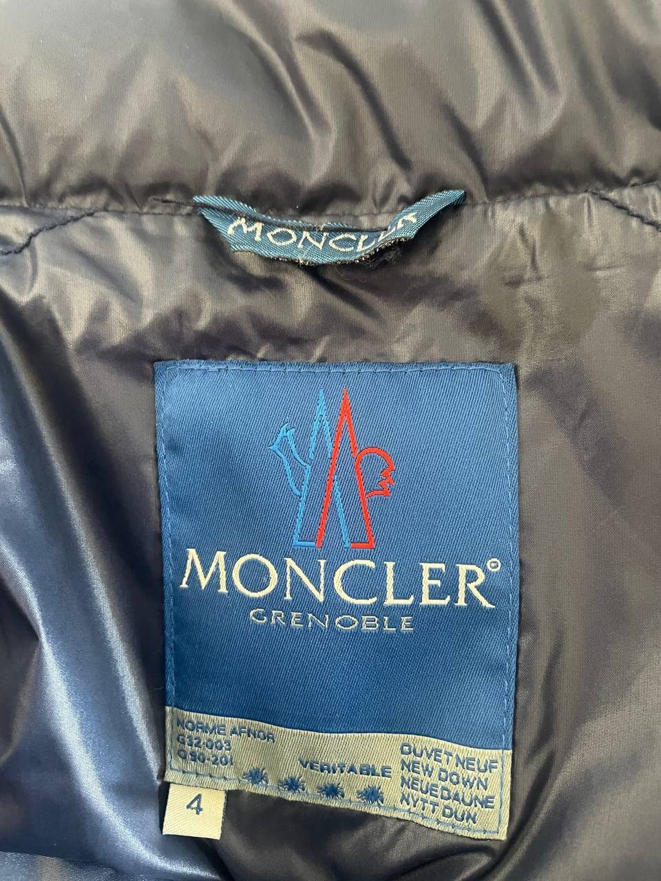 Moncler Moncler Grenoble Vintage Down Jacket Navy 1990s Size US L / EU 52-54 / 3 - 20 Thumbnail