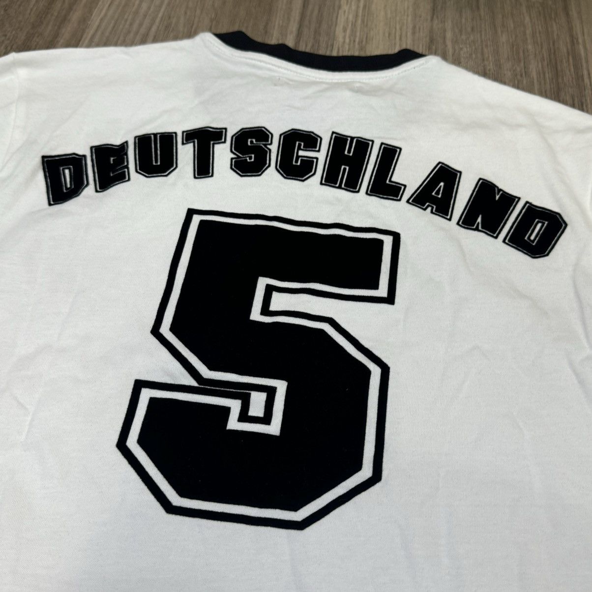 Adidas Germany 10/11 longsleeves retro shirt (bnwt) Size US M / EU 48-50 / 2 - 4 Thumbnail