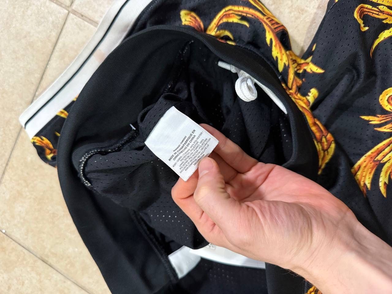Nike × Supreme Nike x Supreme FW14 Foamposite Basketball Jersey & shorts S Size US S / EU 44-46 / 1 - 5 Thumbnail