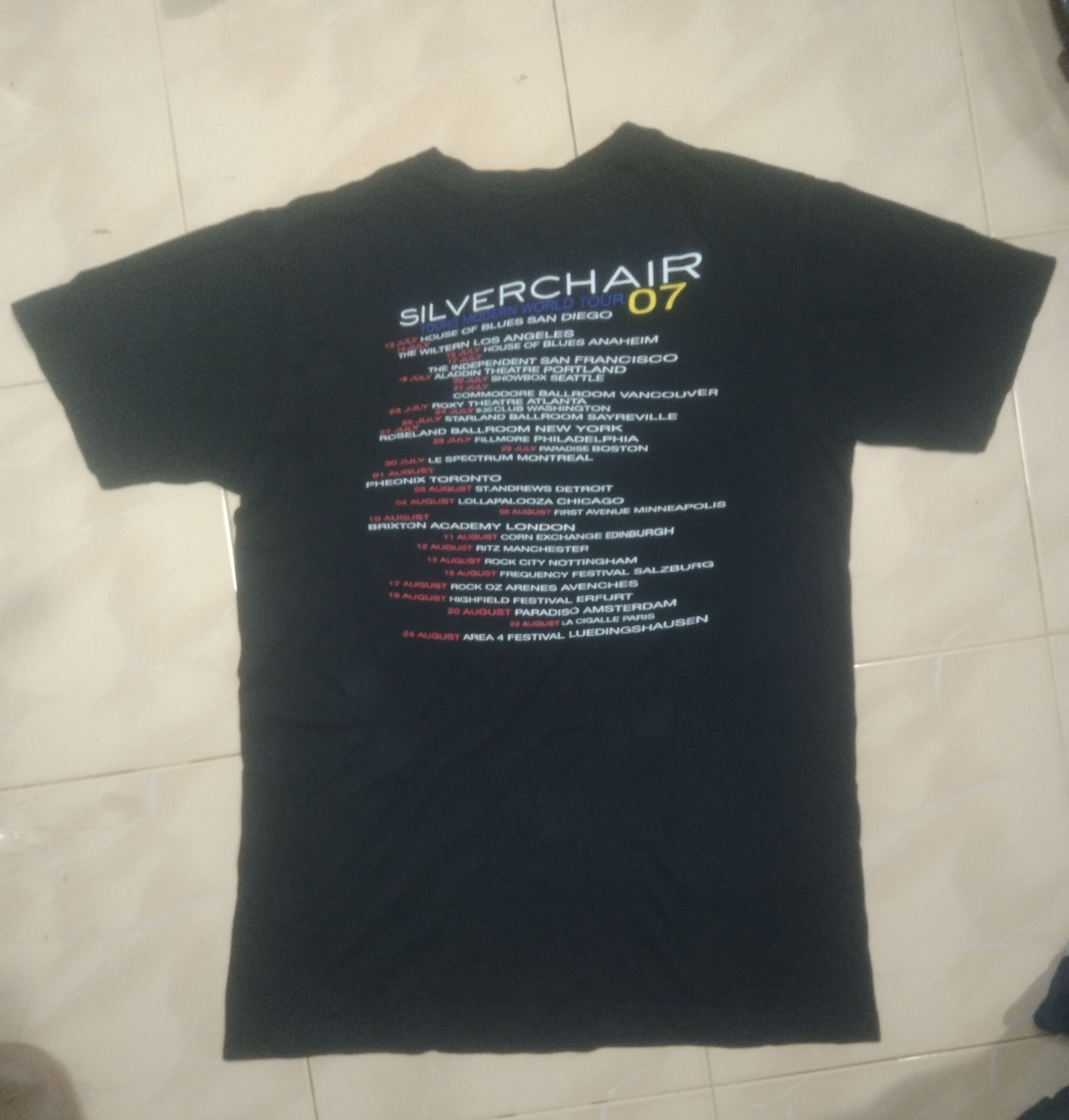 Band Tees Silverchair Young Modern world tour 2017 tee Size US M / EU 48-50 / 2 - 11 Thumbnail