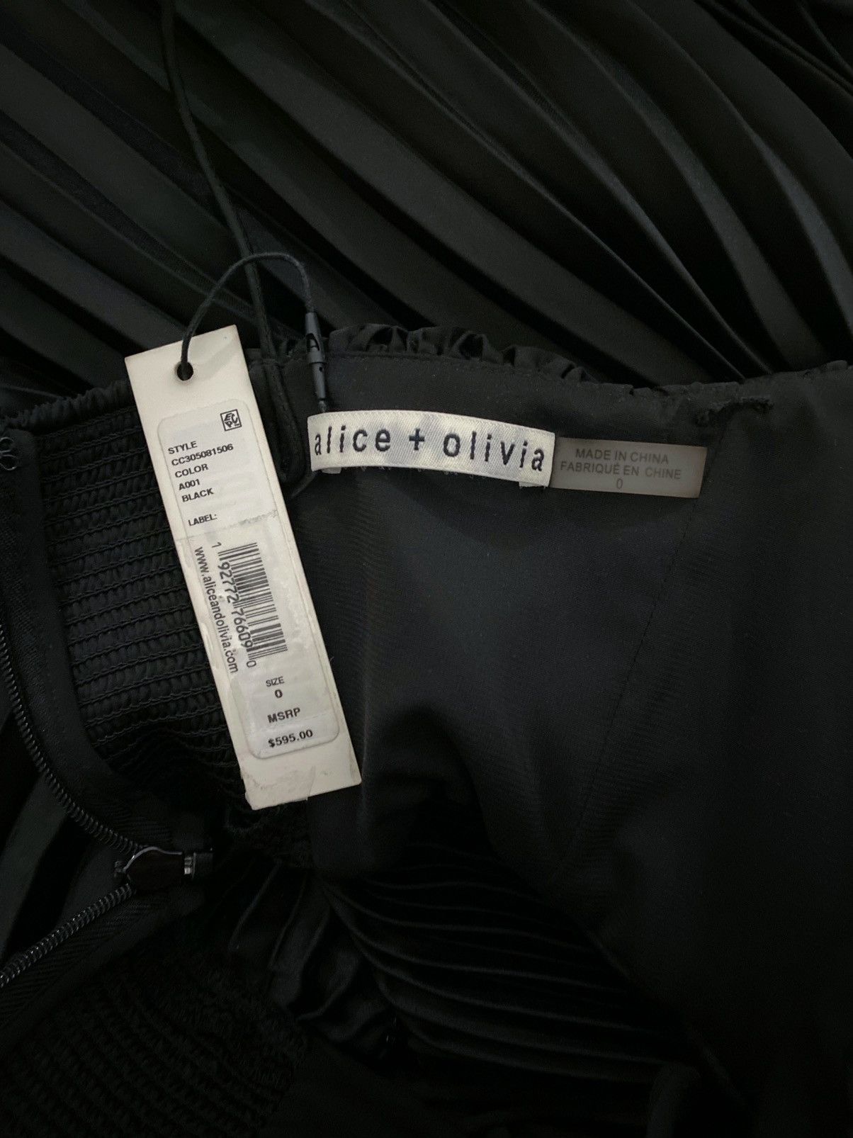 Alice + Olivia Alice + Olivia Pleated Cut-Out Midi-Dress size 0 Size XS / US 0-2 / IT 36-38 - 13 Thumbnail