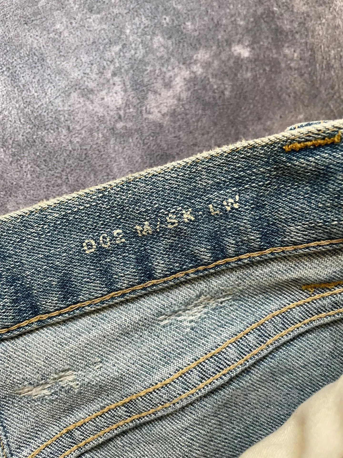 Saint Laurent Paris Saint Laurent Distressed Light Blue Jeans. Size US 29 - 6 Thumbnail