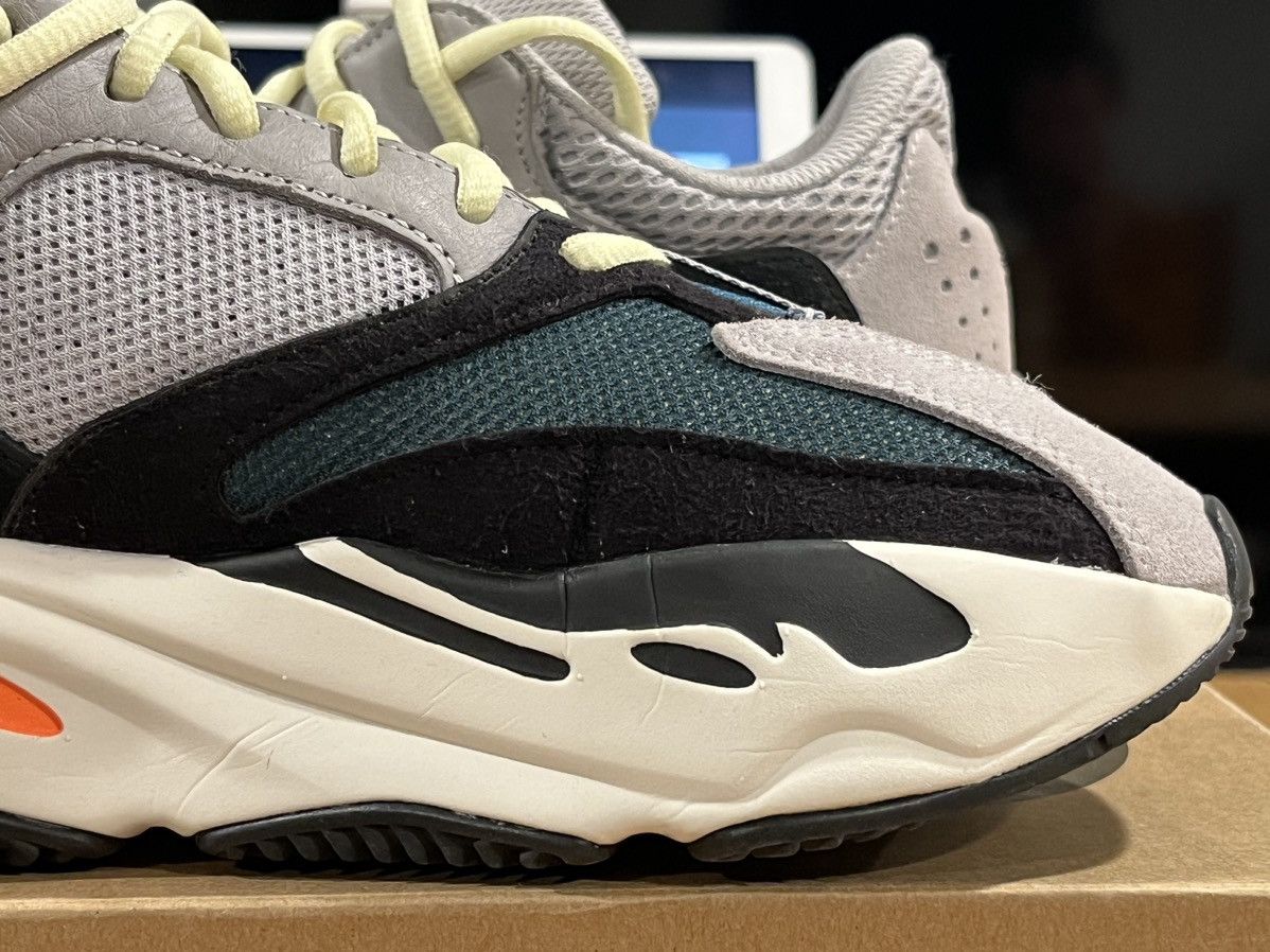 Adidas × Kanye West YEEZY BOOST 700 Size US 8 / EU 41 - 13 Thumbnail