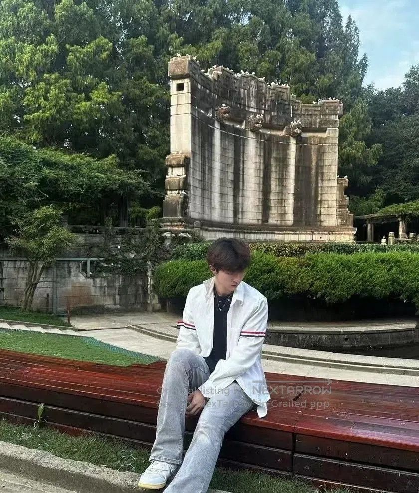 Thom Browne THOM BROWNE White Classic Armband Stripe Shirt. Size US XL / EU 56 / 4 - 7 Thumbnail