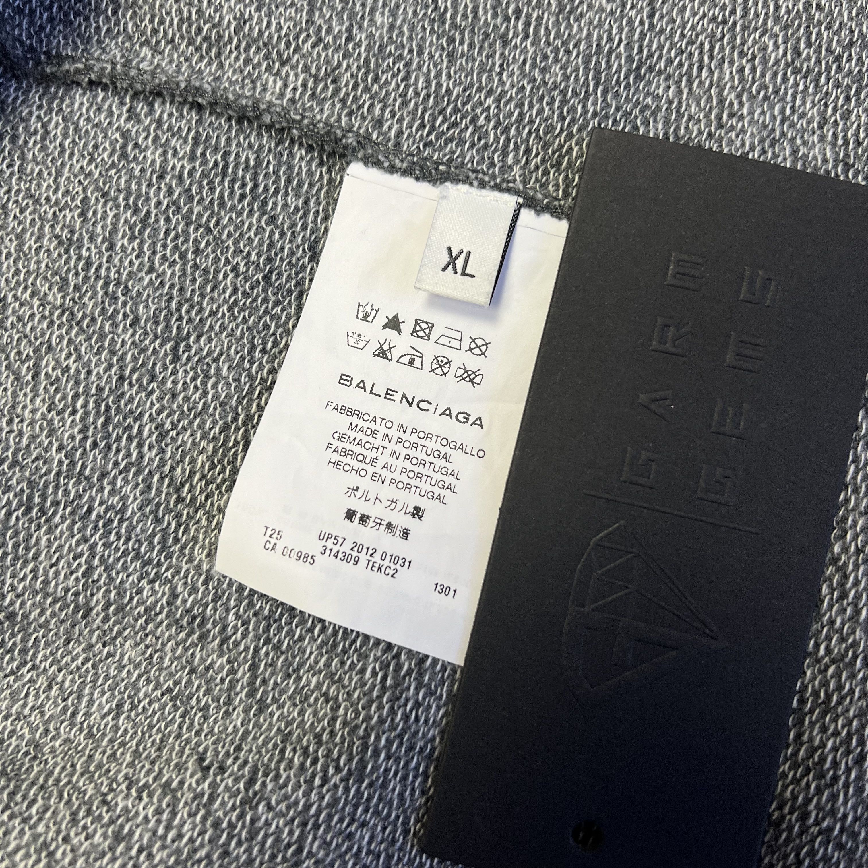 Balenciaga Balenciaga B Logo Knit Sweatshirt Size US XL / EU 56 / 4 - 5 Thumbnail