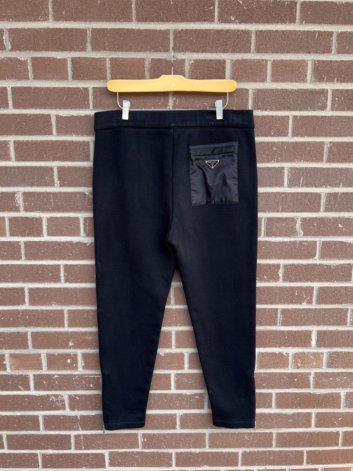 Prada PRADA UJP121 S192 1R4H Nylon Pants Joggers Casual Size US 32 / EU 48 - 1 Thumbnail