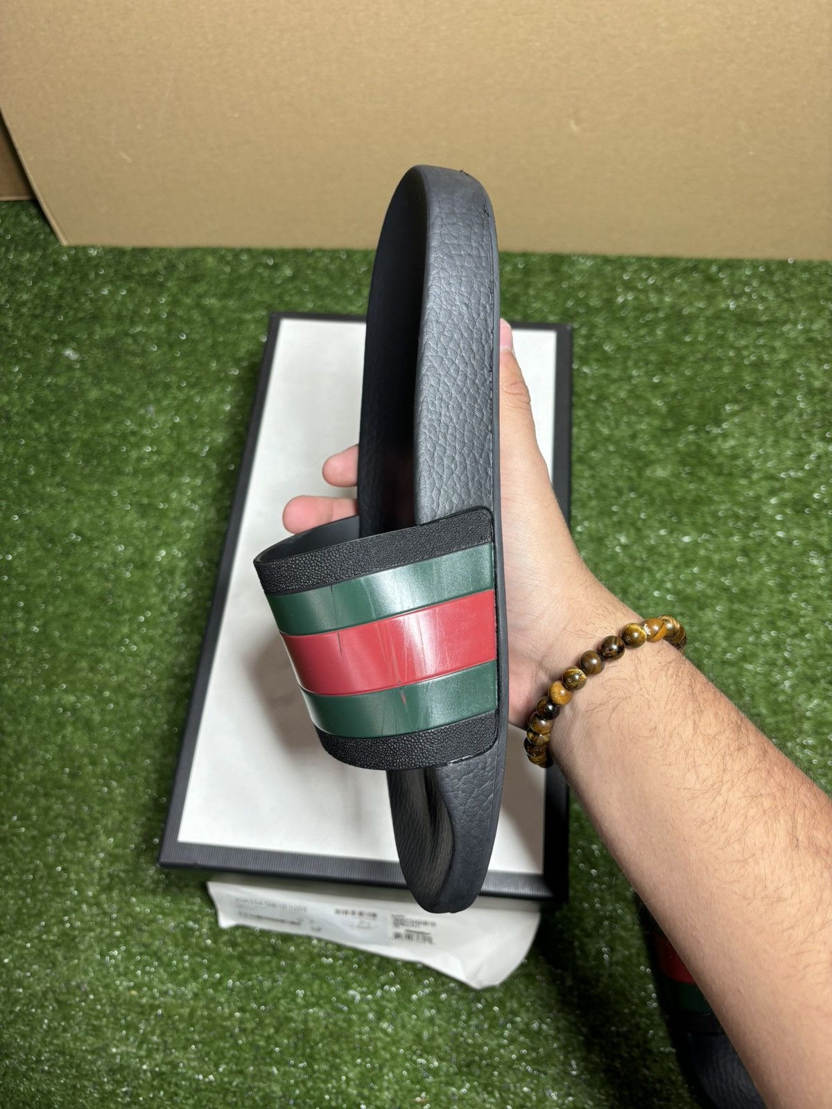 Gucci Gucci pursuit pool slide Size US 9 / EU 42 - 8 Thumbnail