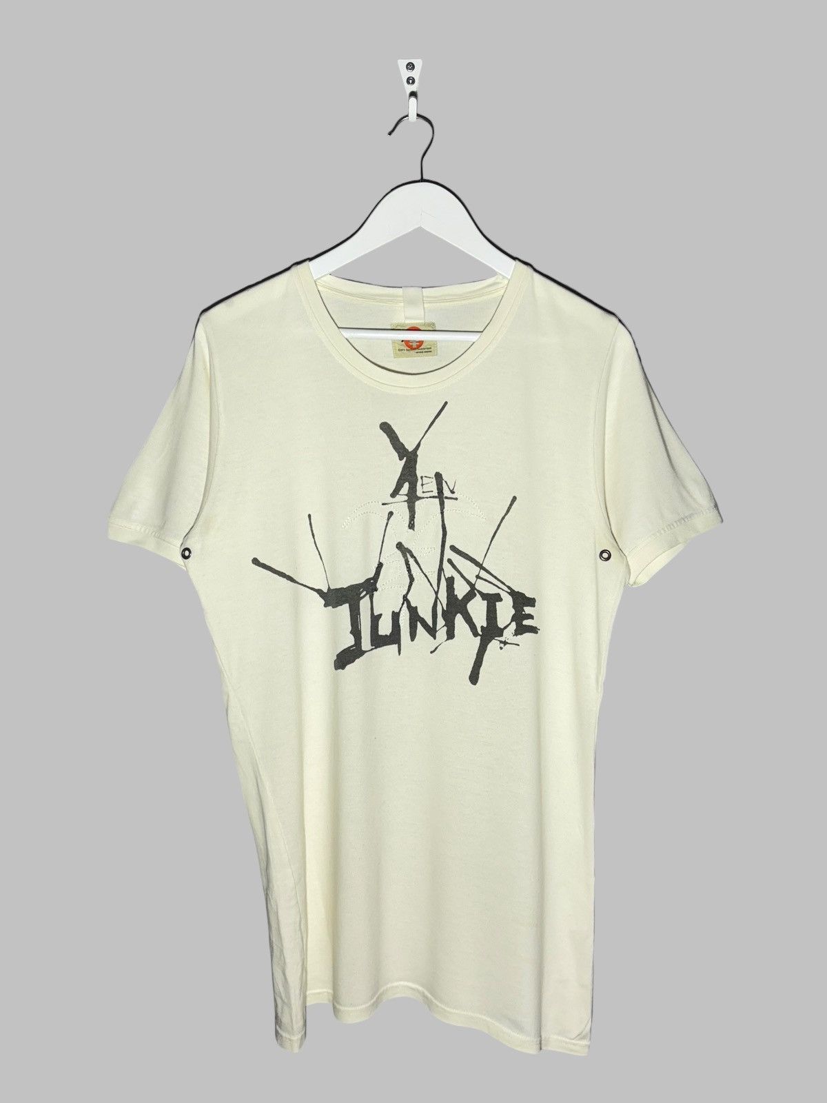 Japanese Brand Vintage michiko koshino japanese spellout t shirt Size US L / EU 52-54 / 3 - 1 Thumbnail