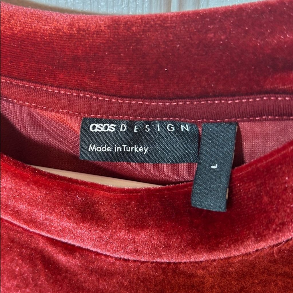 Asos ASOS DESIGN men’s t-shirt in burgundy velour size Large Size US L / EU 52-54 / 3 - 5 Thumbnail