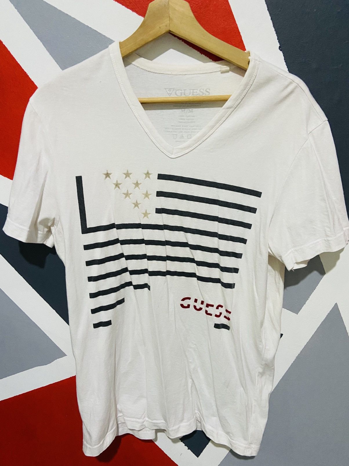 Guess Guess V Neck Tee Size US M / EU 48-50 / 2 - 1 Thumbnail