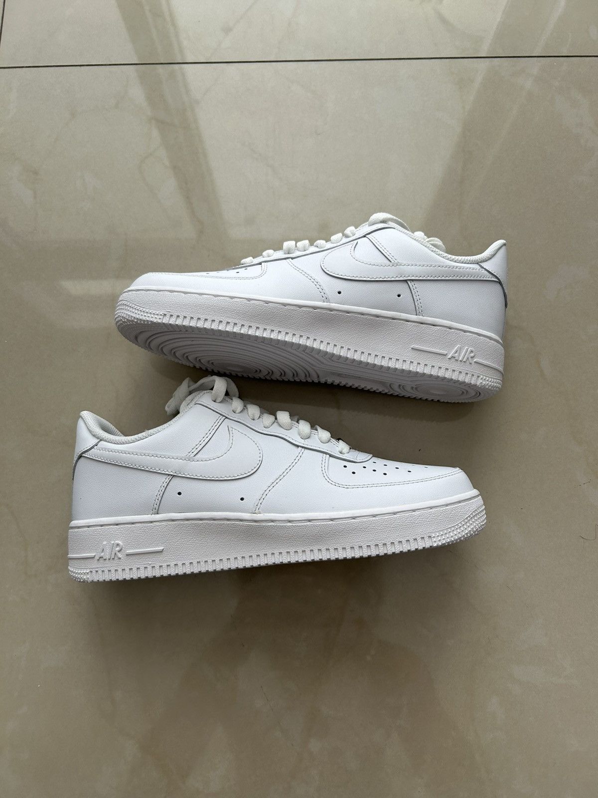 Nike Triple White Air Force 1